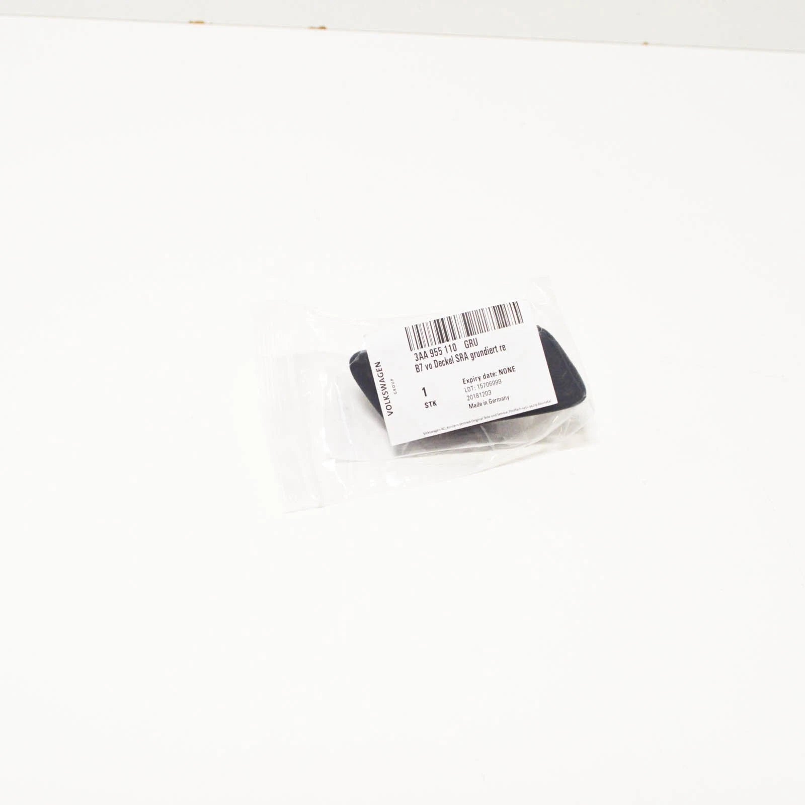 NEW VW PASSAT B7 FRONT RIGHT HEADLIGHT WASHER CAP COVER 3AA955110GRU ORIGINAL