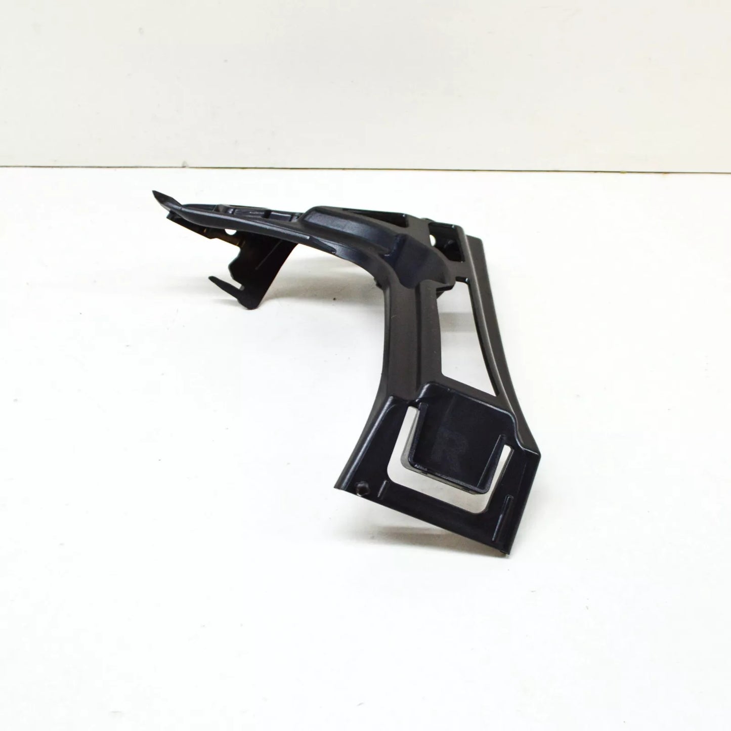 NEW BMW M5 F10 FRONT RIGHT FENDER HOLDER BRACKET 51117903882 ORIGINAL