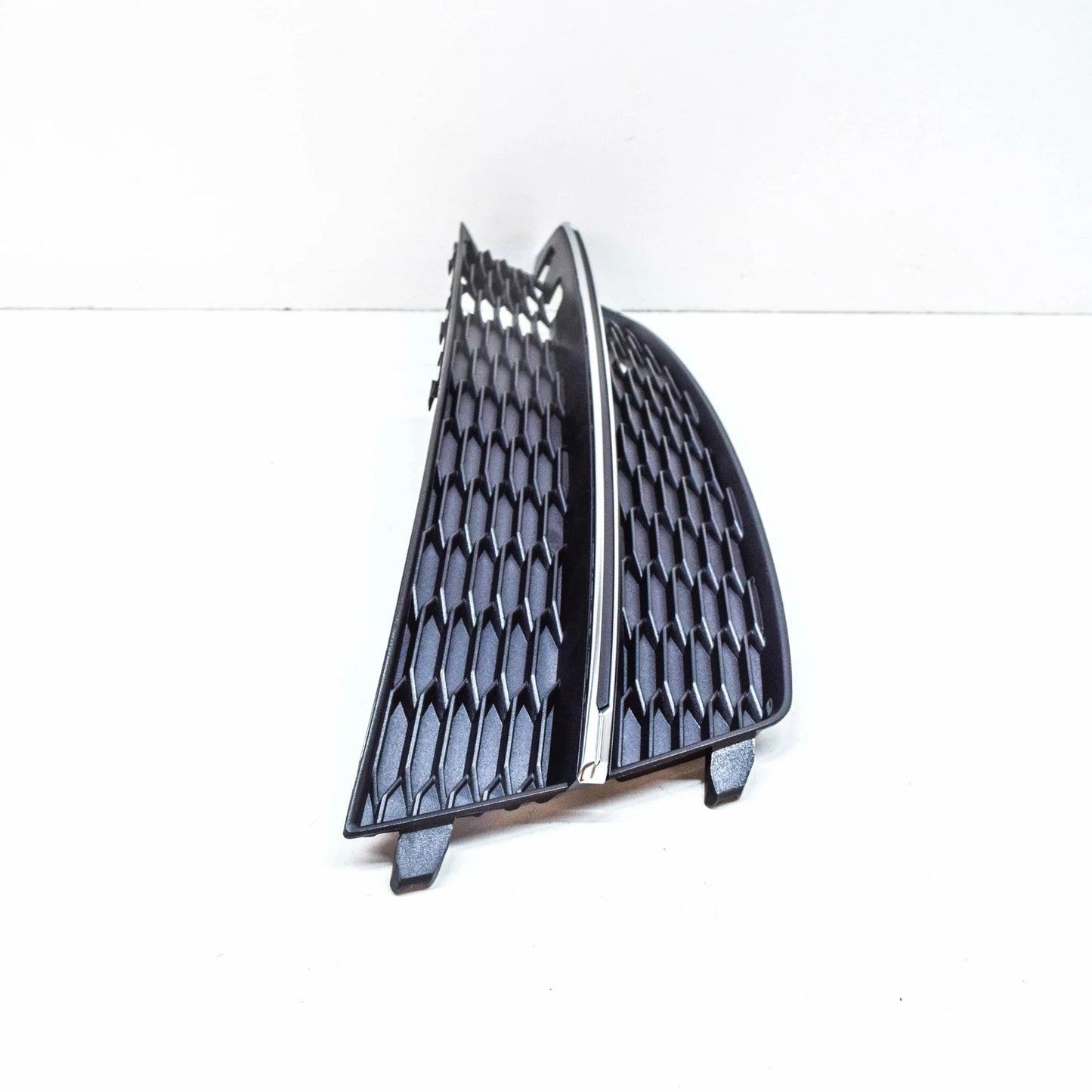 NEW AUDI A6 C7 FRONT LEFT AIR GUIDE GRILLE 4G0807647D9B9