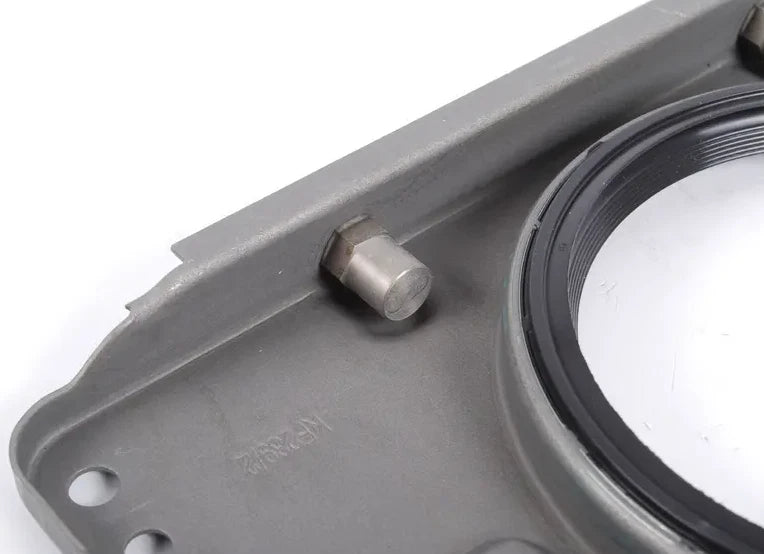 NEW MERCEDES-BENZ C W204 REAR CRANKCASE COVER A2720100614 ORIGINAL