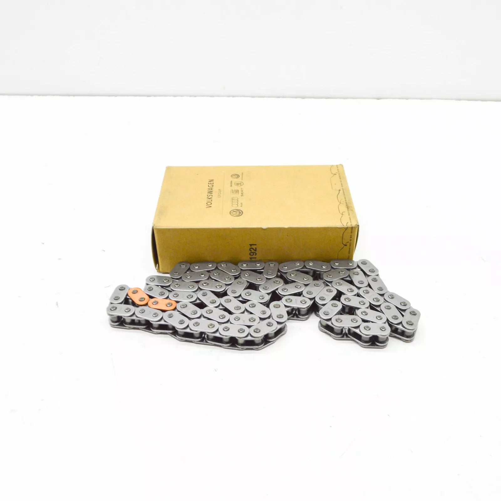 NEW AUDI A6 C6 UPPER CENTRE CAMSHAFT TIMING CHAIN 06E109465AM