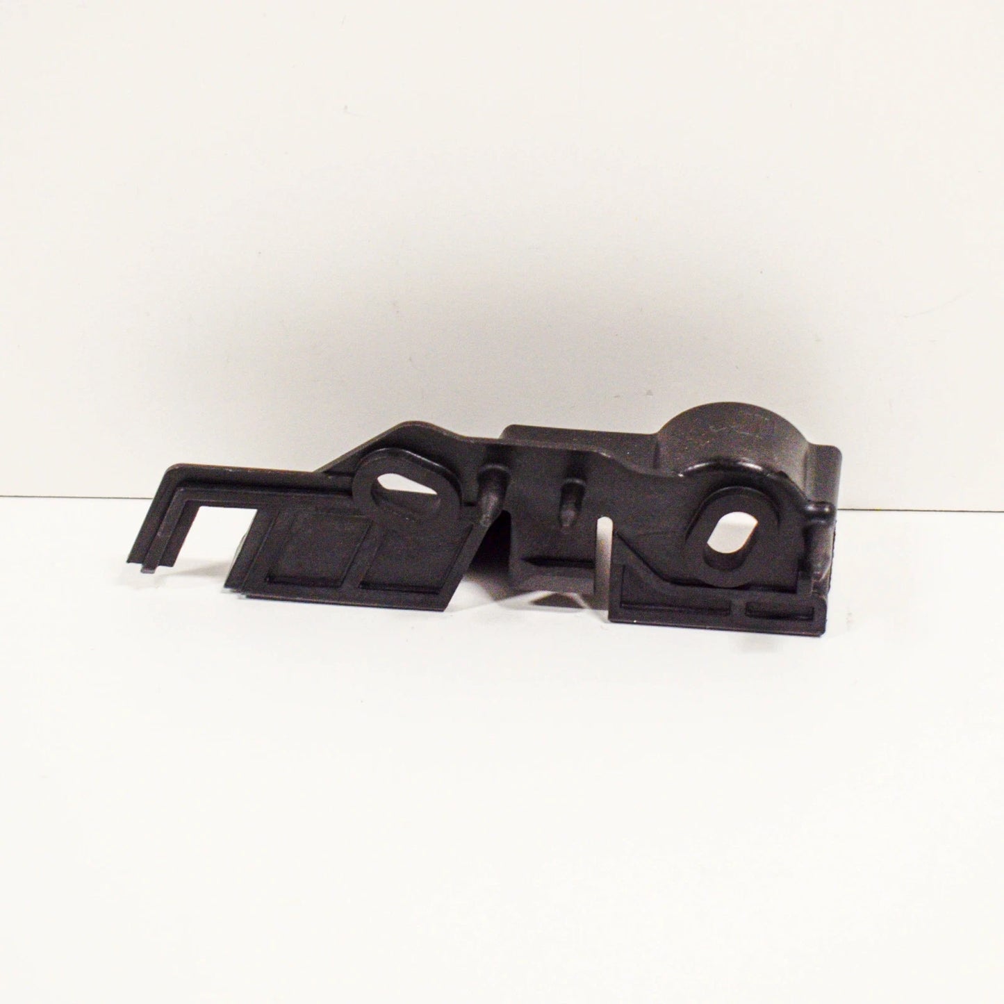 NEW AUDI A4 B8 FRONT BUMPER RIGHT SIDE GUIDE 8K0807284H ORIGINAL