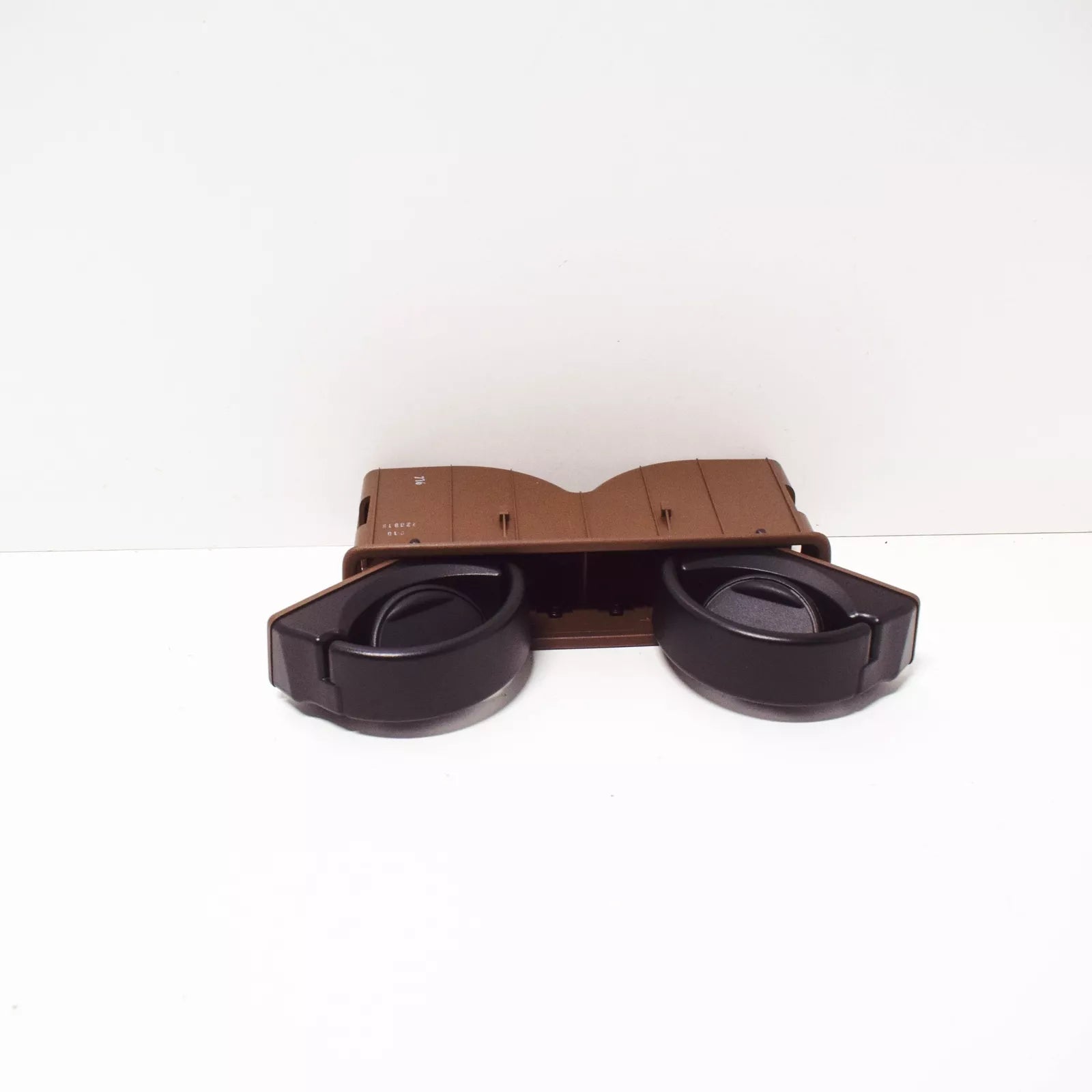 NEW MERCEDES-BENZ C-CLASS W205 REAR SEAT CUP HOLDER A09981002138Q54 ORIGINAL