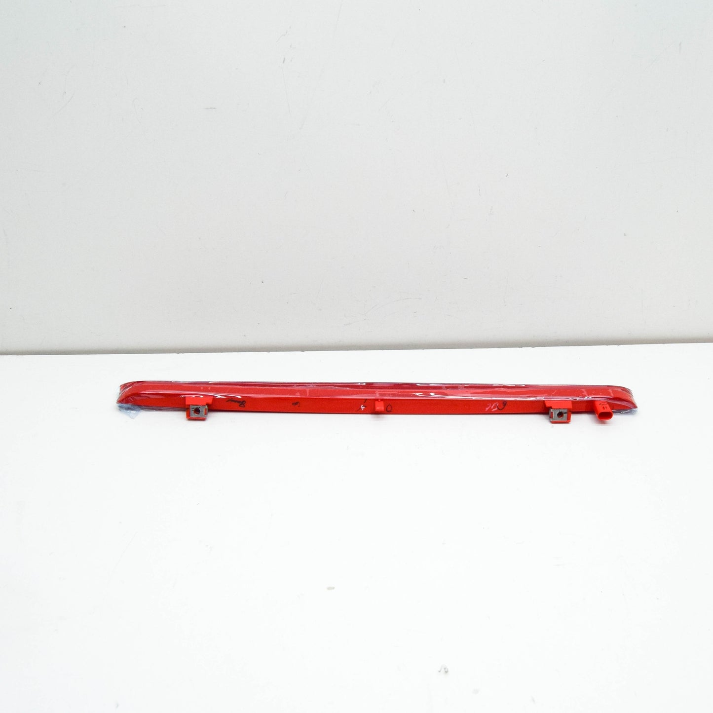 NEW AUDI Q2 GA REAR ADDITIONAL BRAKE LIGHT 8V0945097C ORIGINAL