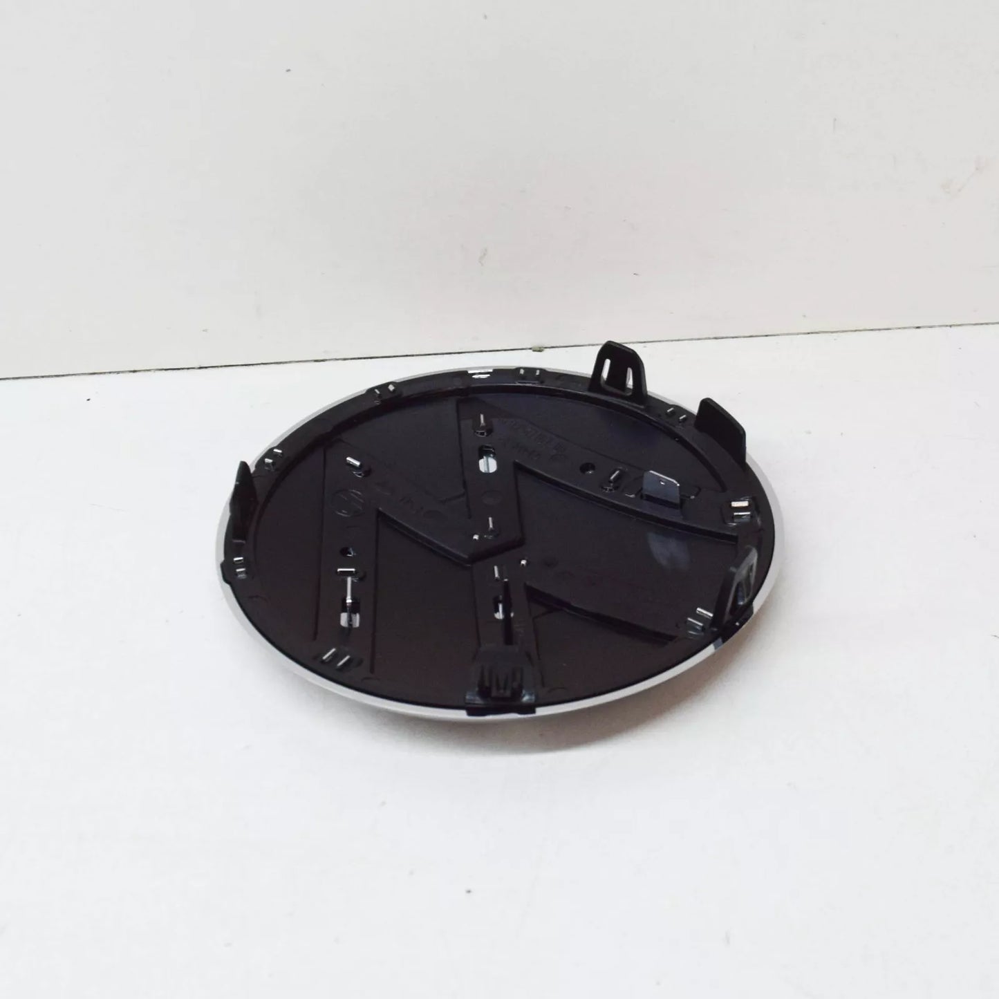 NEW VOLKSWAGEN ARTEON FRONT VW EMBLEM BADGE 5H0853601DDPJ