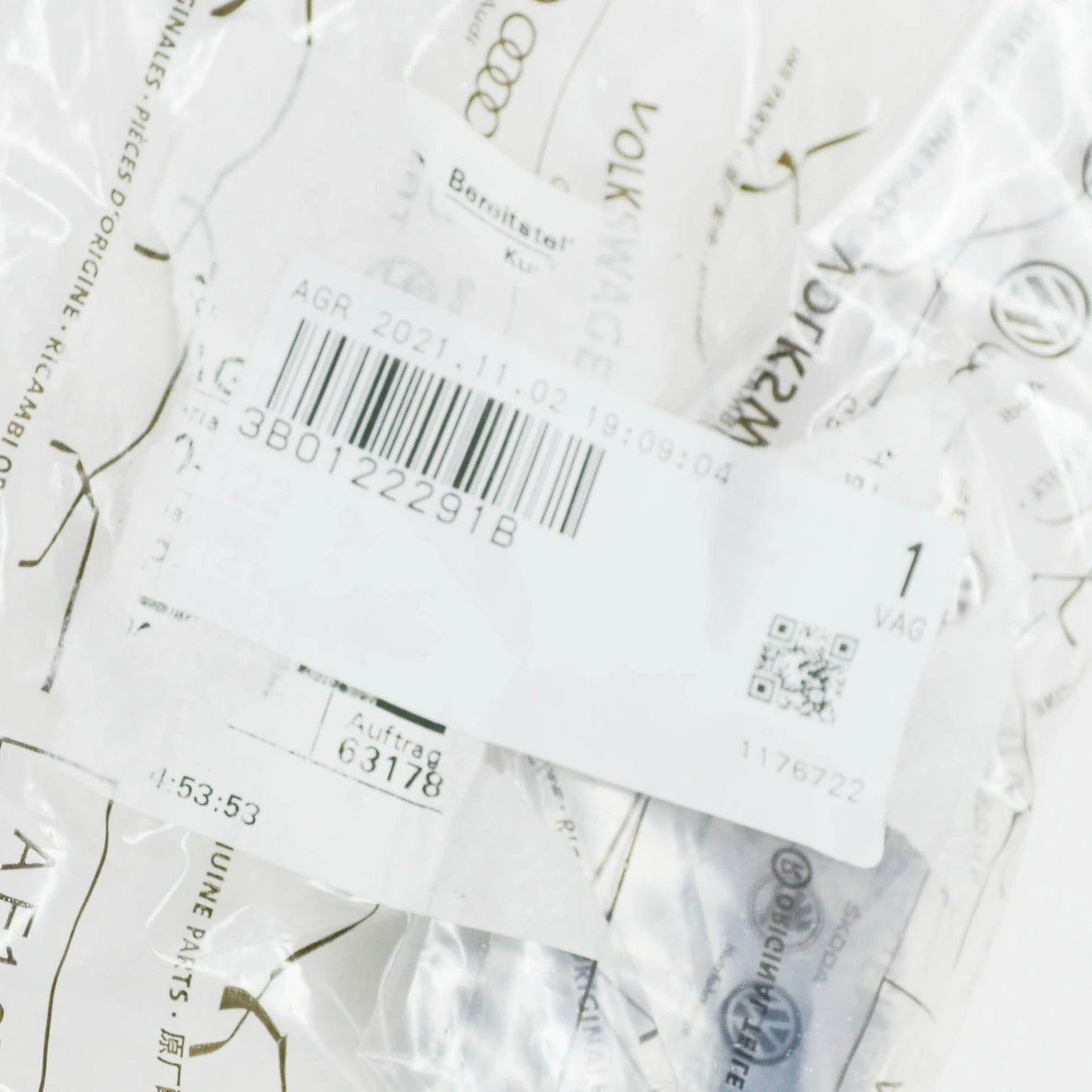 NEW VOLKSWAGEN GOLF MK6 HEATER HOSE CONNECTOR 3B0122291B ORIGINAL