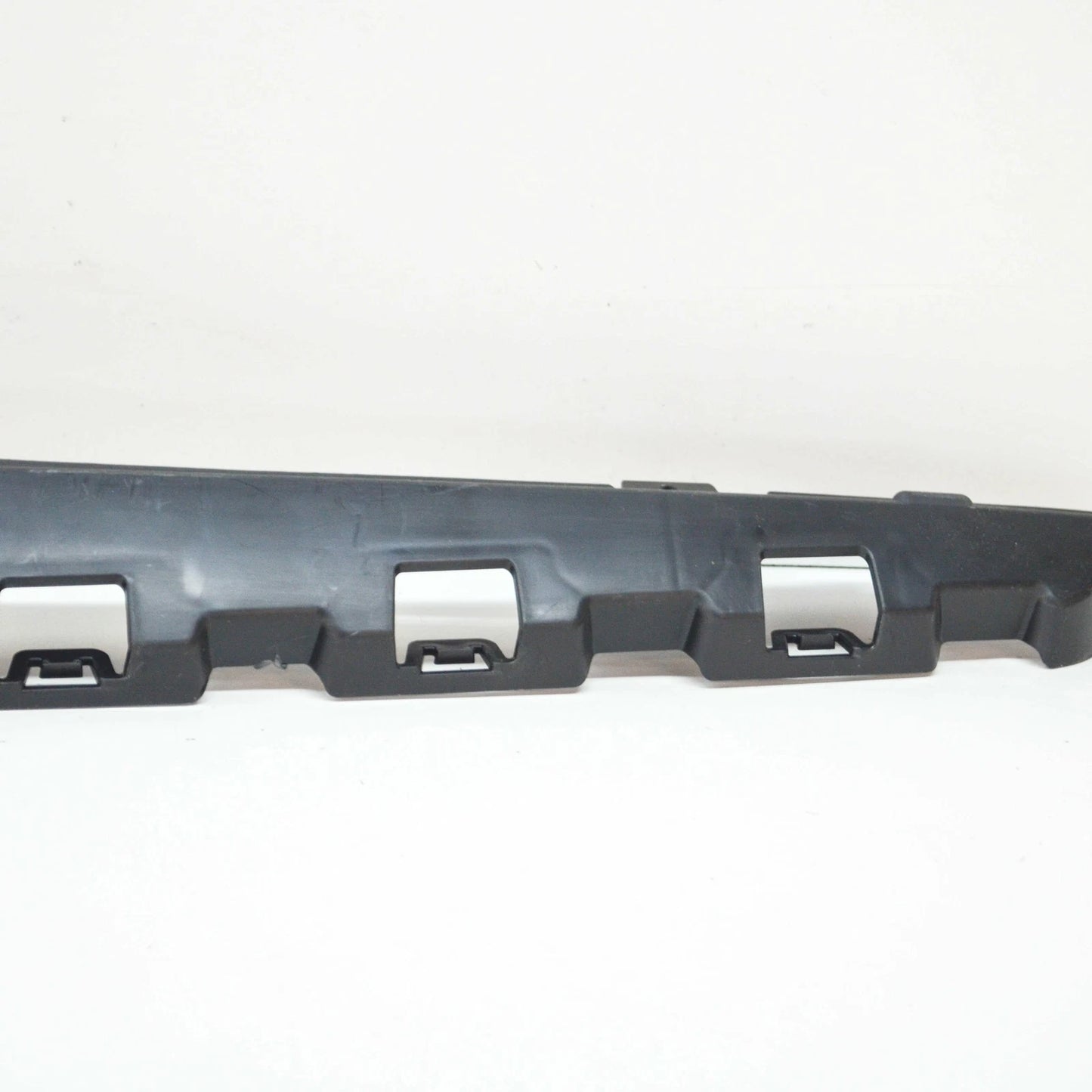 NEW MB C-CLASS W205 FRONT BUMPER SUPPORT BRACKET A2058851165 2015