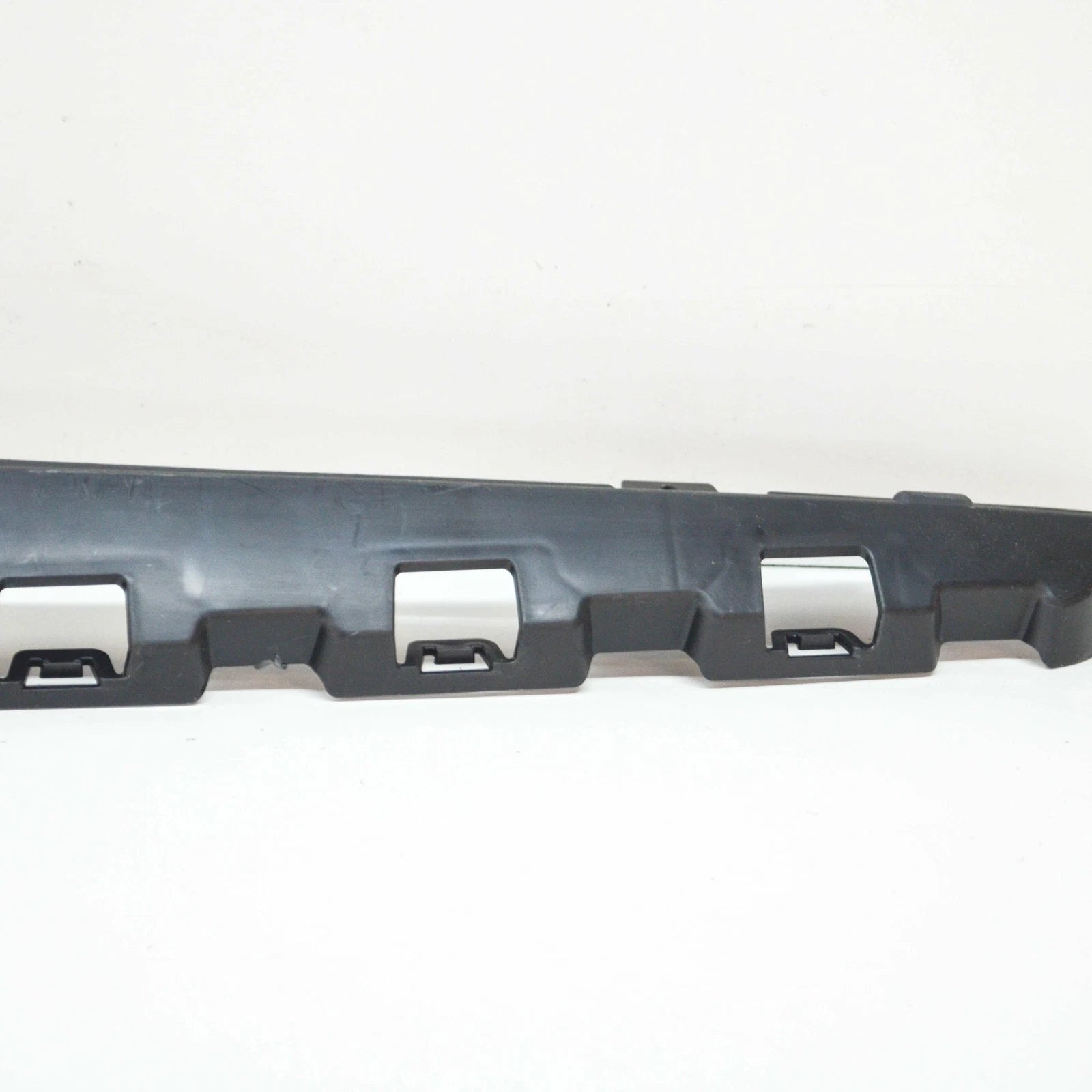 NEW MB C-CLASS W205 FRONT BUMPER SUPPORT BRACKET A2058851165 2015