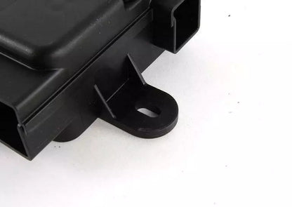 NEW VOLKSWAGEN PASSAT B6 MAIN FUSE SOCKET 3C0937548 ORIGINAL