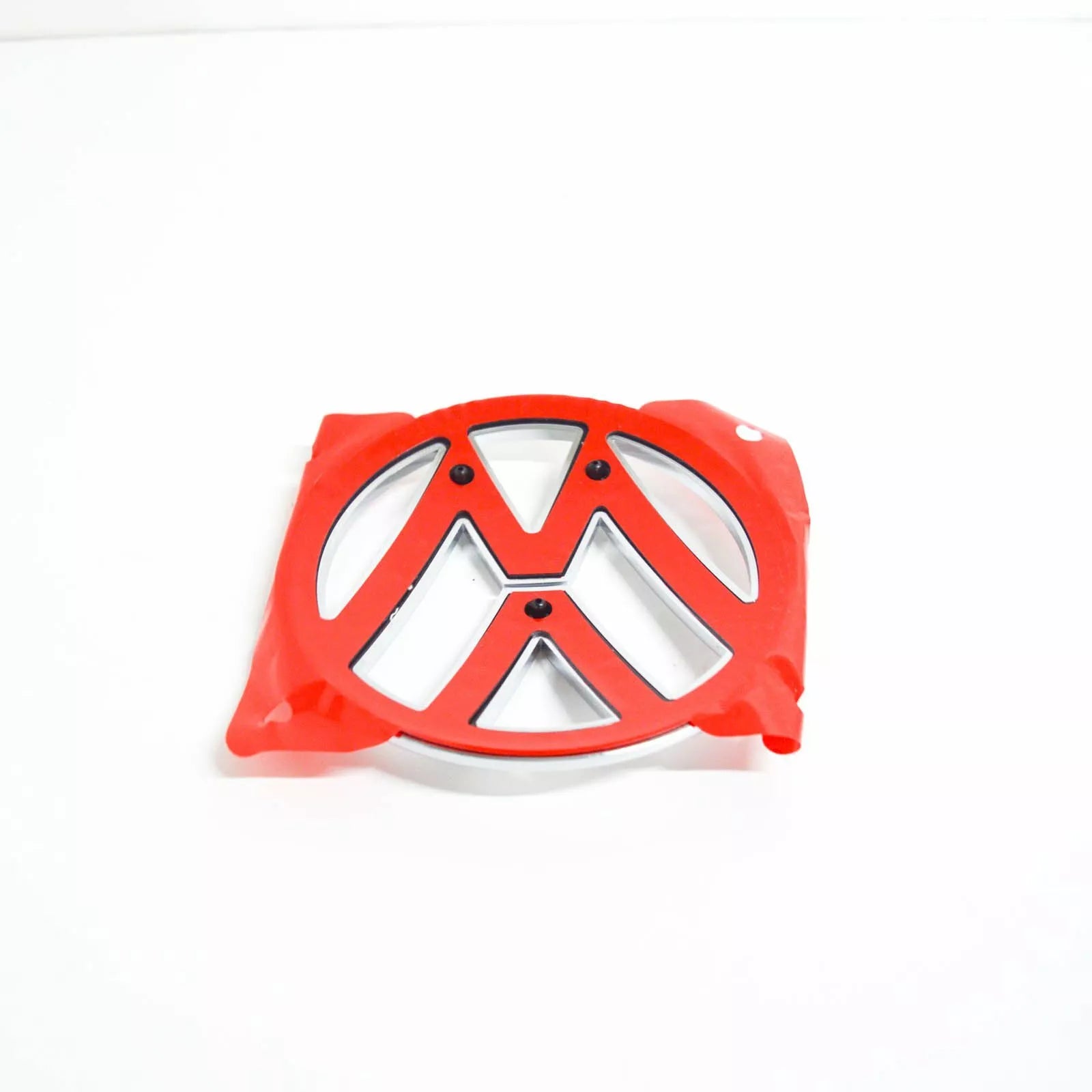 NEW VOLKSWAGEN BEETLE A5 BONNET EMBLEM BADGE 5C5853600A