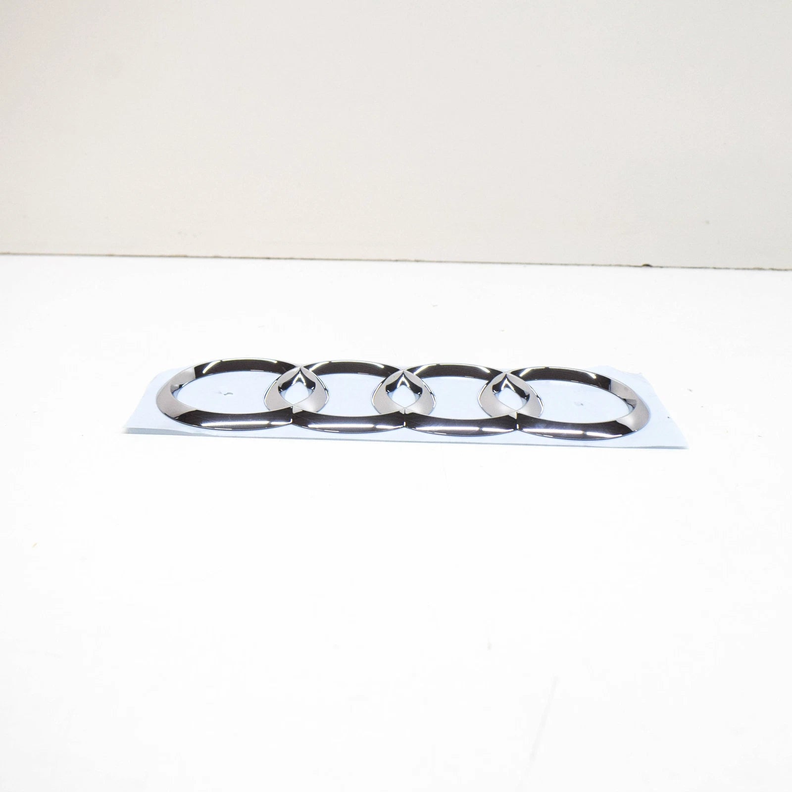 NEW AUDI A5 CABRIO 8W6 REAR TRUNK BOOT LID BADGE LOGO 8W68537422ZZ