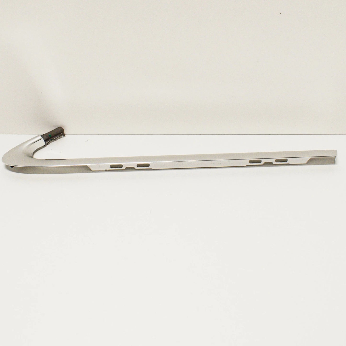 NEW AUDI A4 8K REAR RIGHT SIDE WINDOW CHROME TRIM STRIP 8K5853346C2ZZ