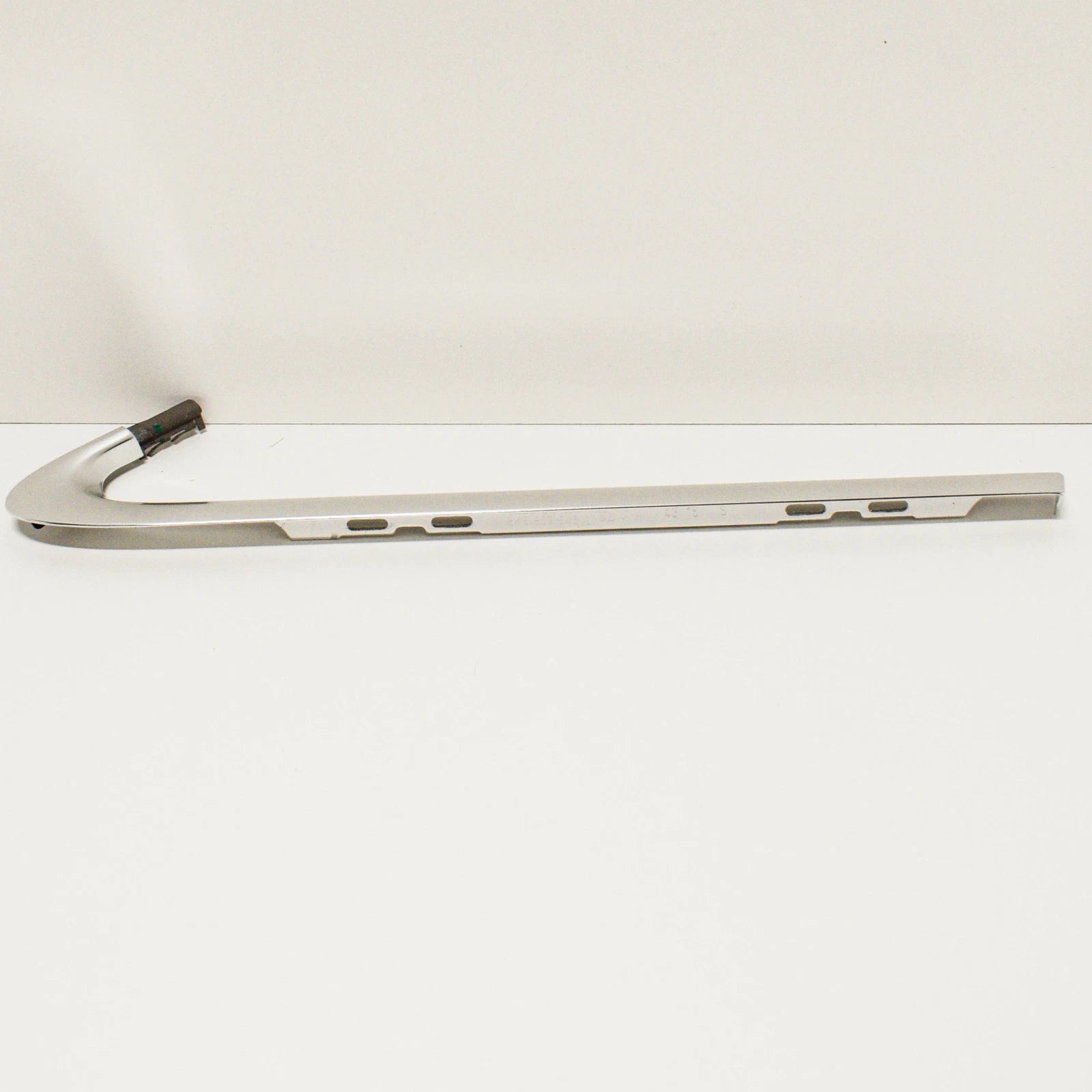 NEW AUDI A4 8K REAR RIGHT SIDE WINDOW CHROME TRIM STRIP 8K5853346C2ZZ