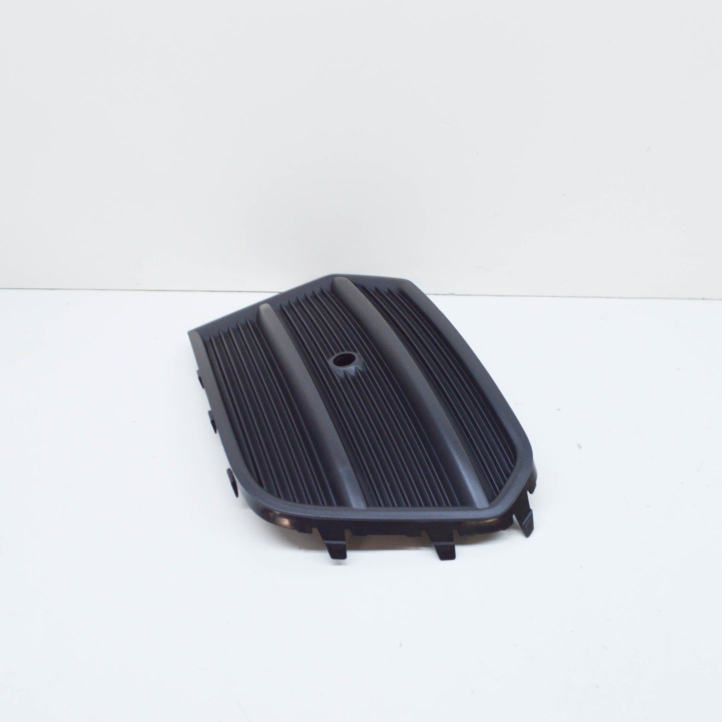 NEW AUDI Q3 8U FRONT RIGHT BUMPER GRILL 8U0807682Q4U8 ORIGINAL