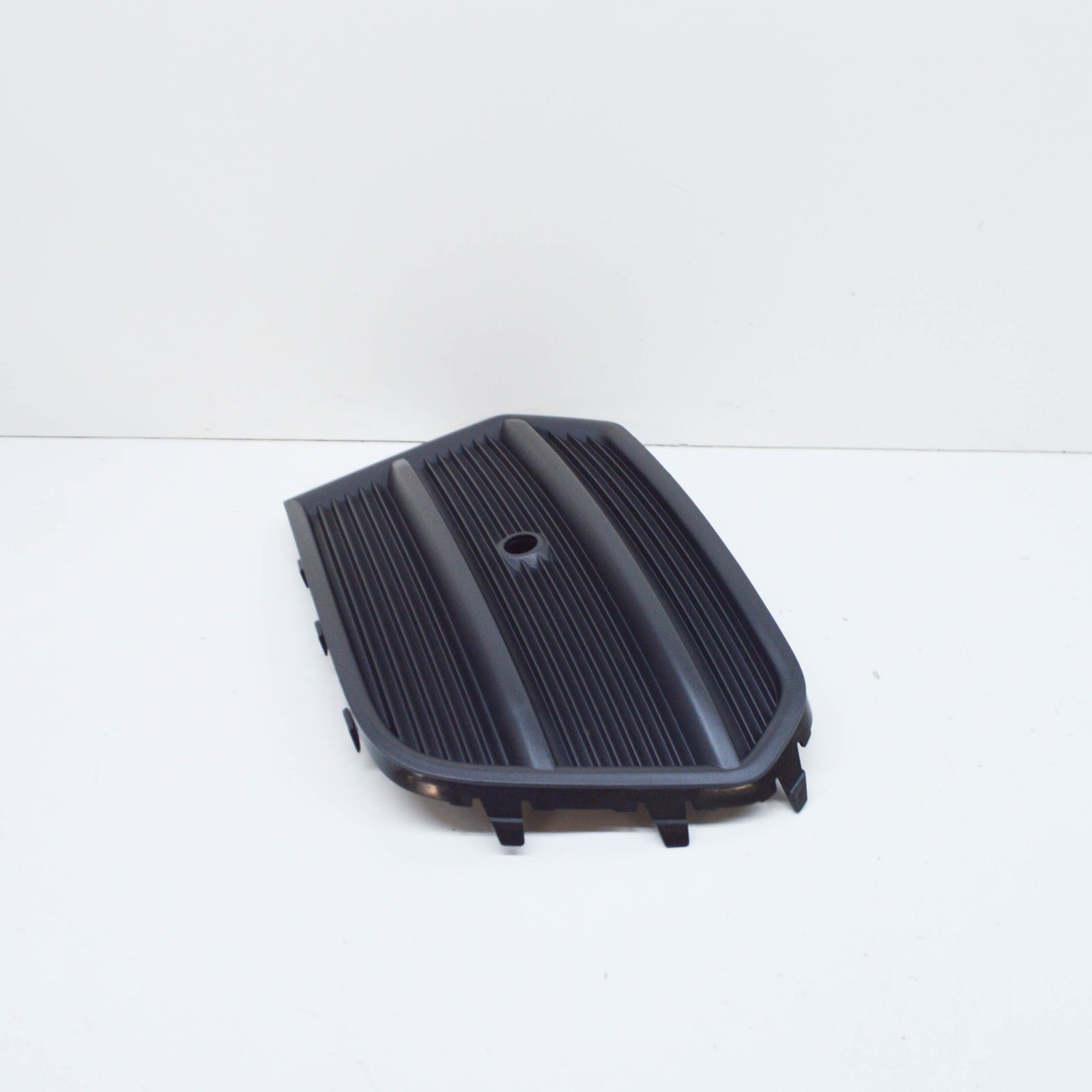 NEW AUDI Q3 8U FRONT RIGHT BUMPER GRILL 8U0807682Q4U8 ORIGINAL