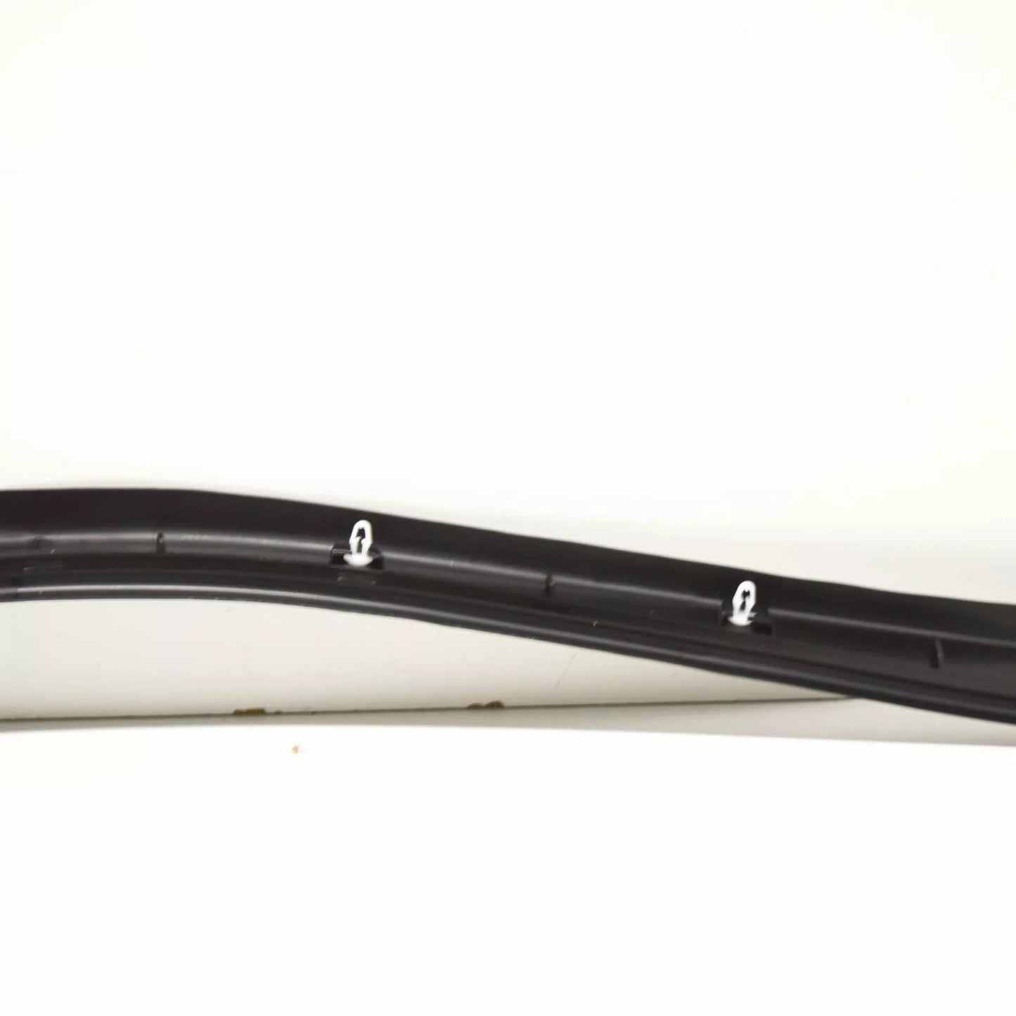 NEW MERCEDES-BENZ S-CLASS W222 REAR LEFT DOOR SEAL A2227300978 ORIGINAL