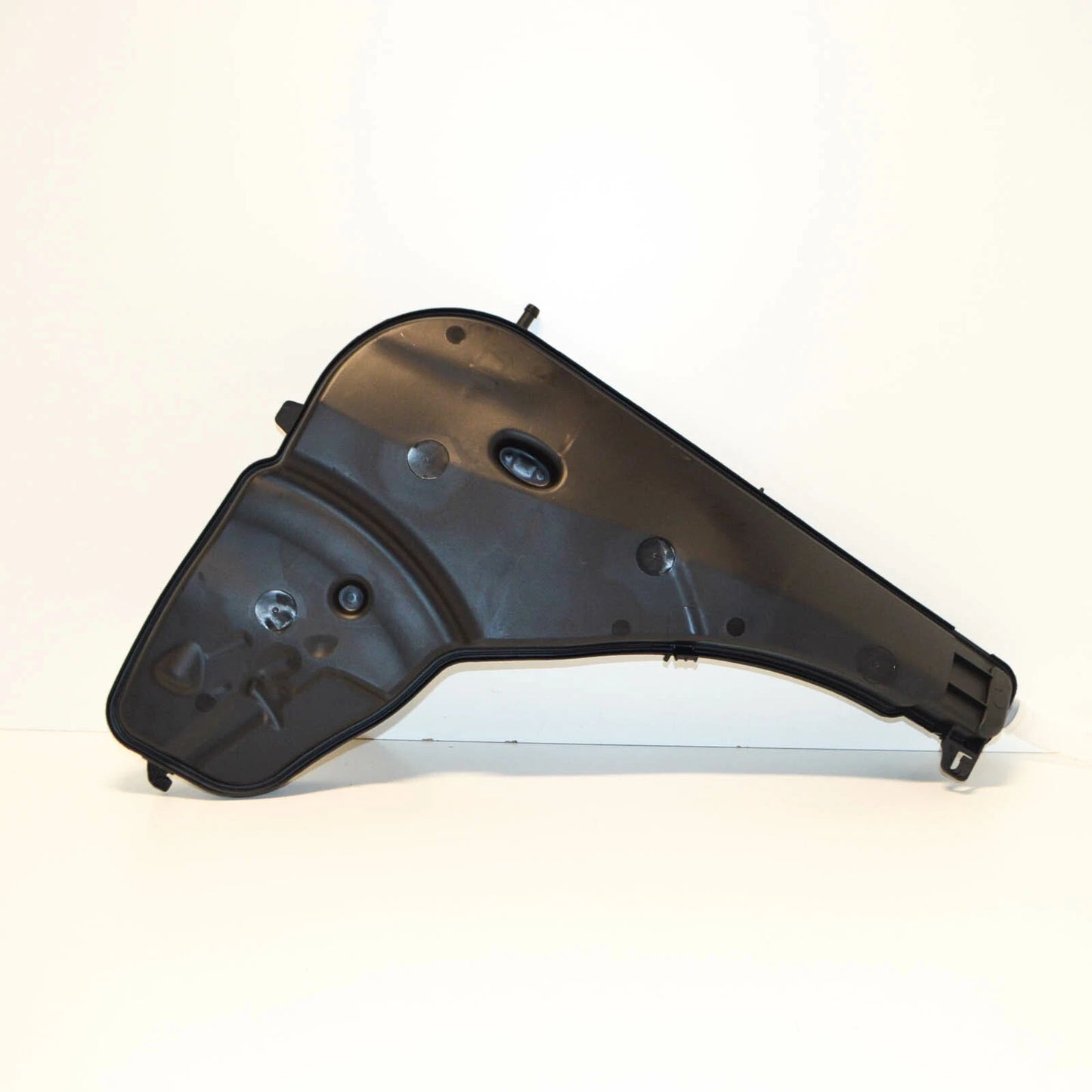 NEW BMW X5 G05 WINDSHIELD WASHER RESERVOIR FLUID TANK 61667932311 ORIGINAL