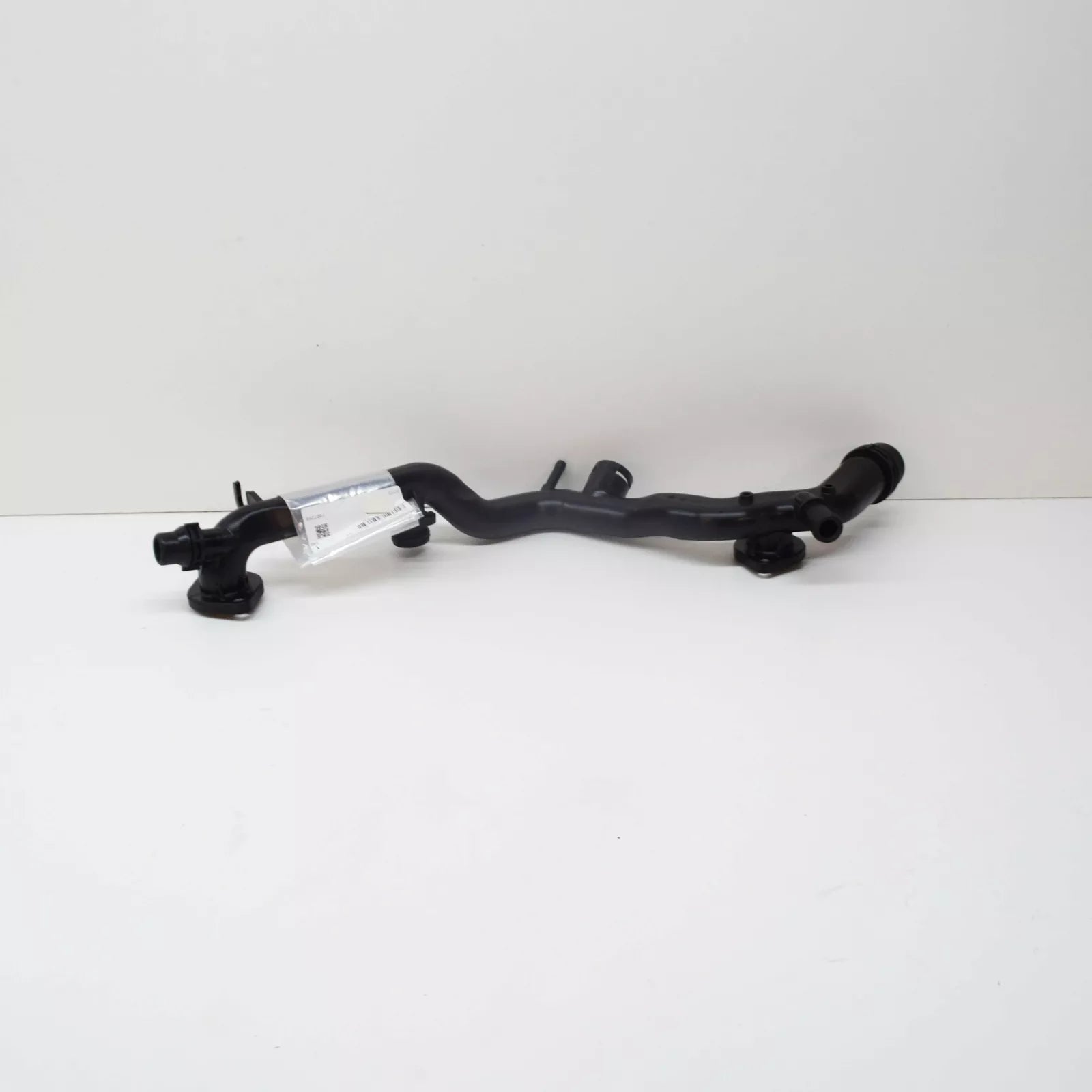 NEW AUDI Q7 4L ENGINE COOLANT PIPE 06E121045BD