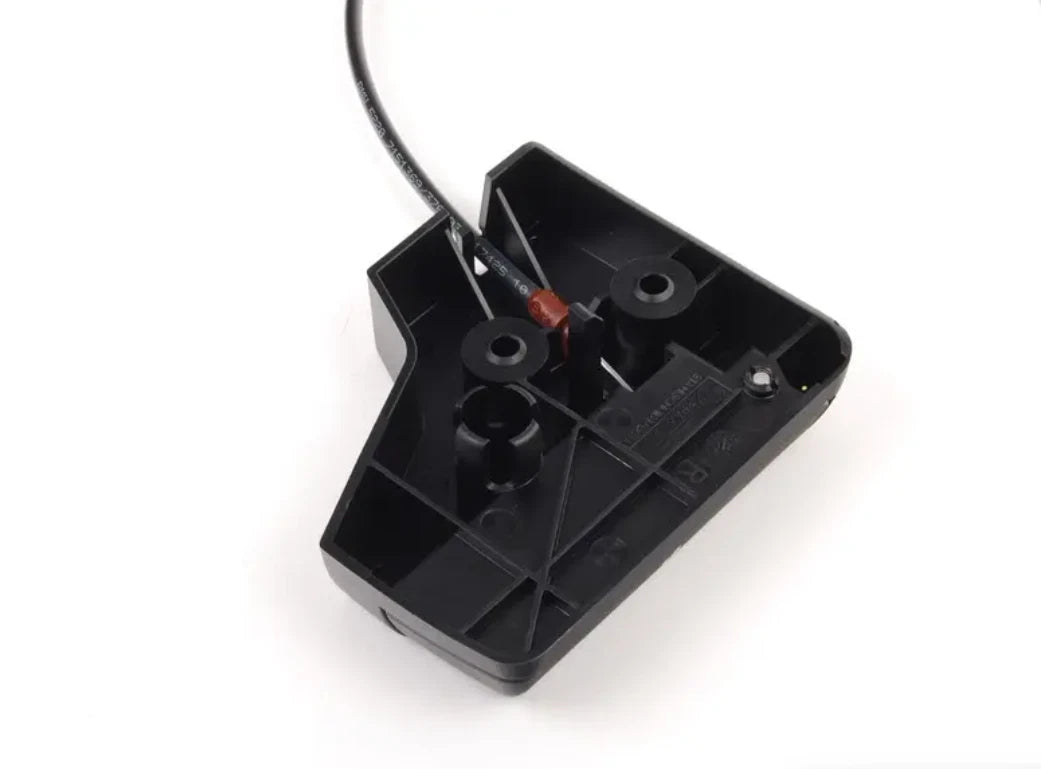 NEW BMW 3 E90 REAR RIGHT SEAT LATCH ACTUATOR 7151370 52207151370 ORIGINAL