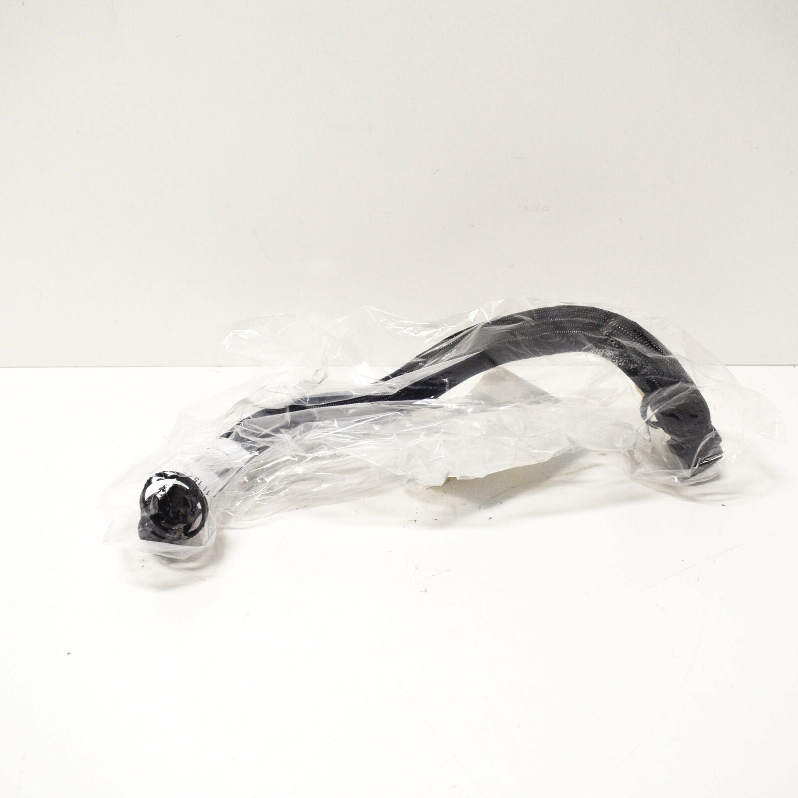 new mini r56 engine breather crankcase hose 11157612996 original