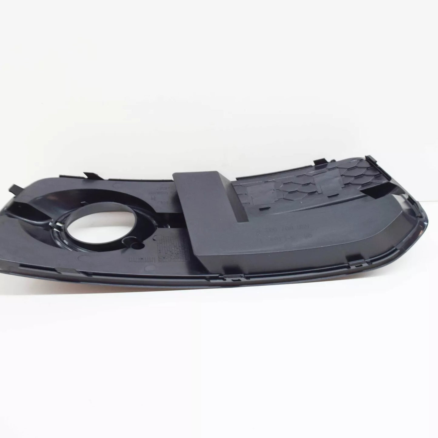 NEW AUDI Q5 8R LEFT FOG LIGHT GRILLE 8R0807681EZDE 2011