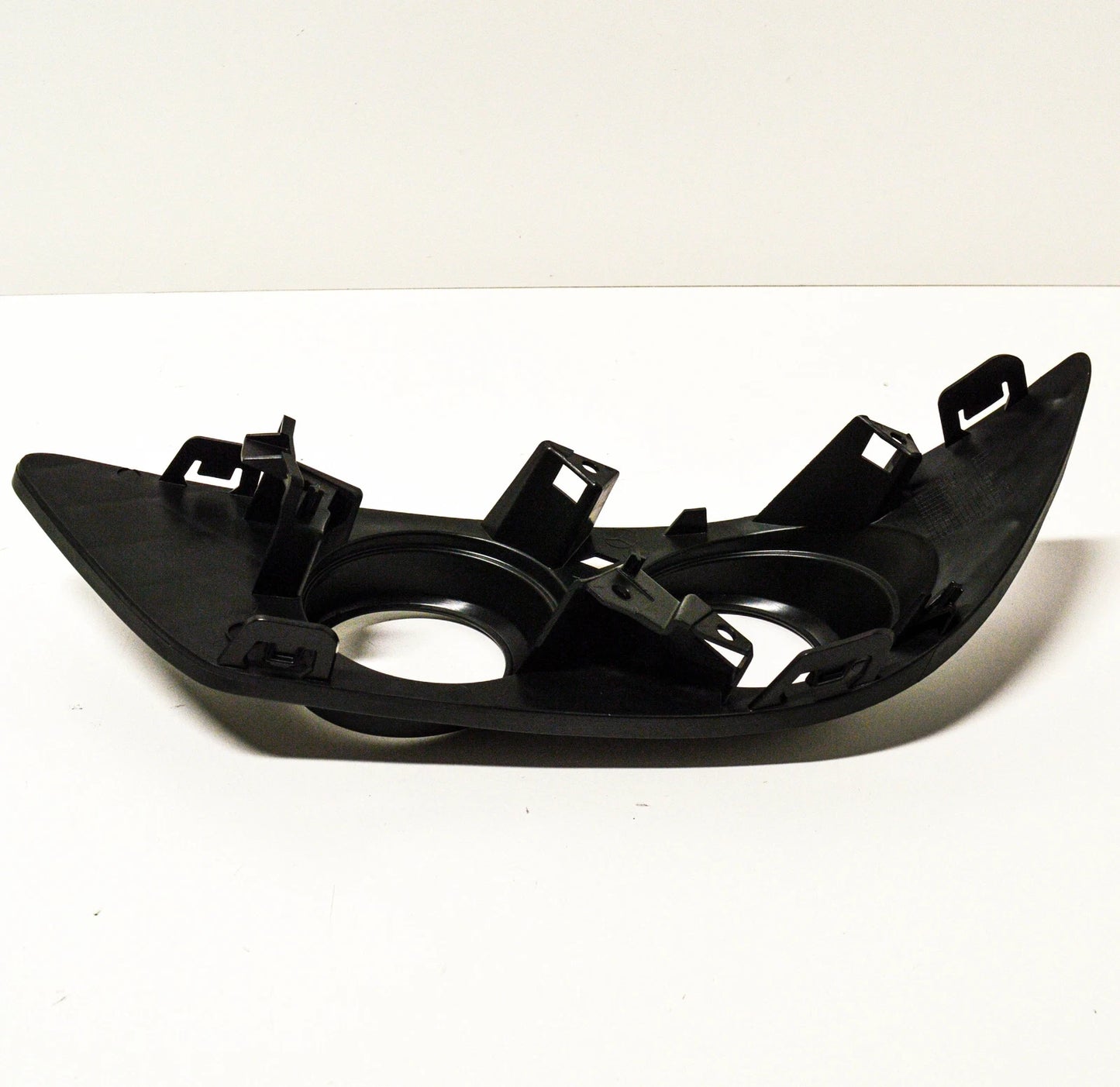 NEW MERCEDES-BENZ C-CLASS W204 FRONT LEFT BUMPER COVER A2048801024 ORIGINAL