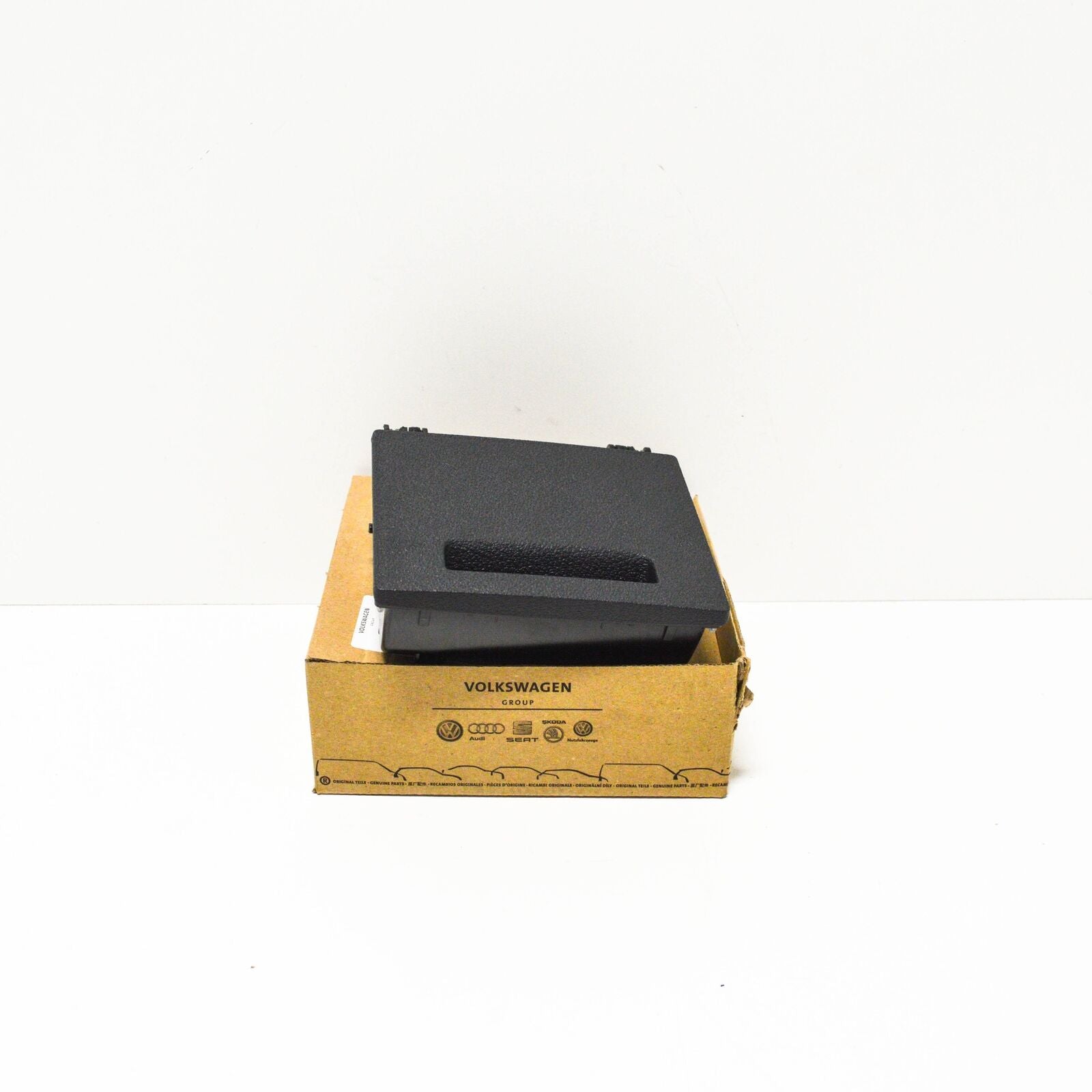 NEW VW TOURAN 1T REAR CENTER CONSOLE FOLD OUT CUP HOLDER 1T0862533C71N ORIGINAL
