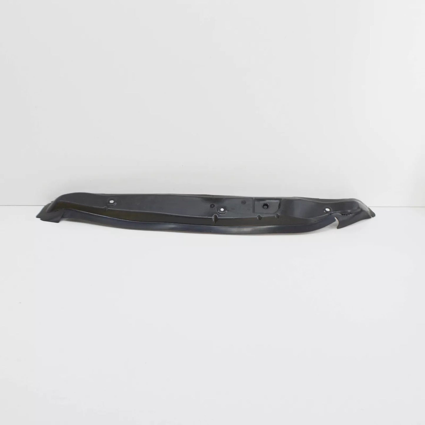 NEW MERCEDES-BENZ CLA C118 FRONT LEFT FENDER REAR GAP COVER A1188890000 ORIGINAL