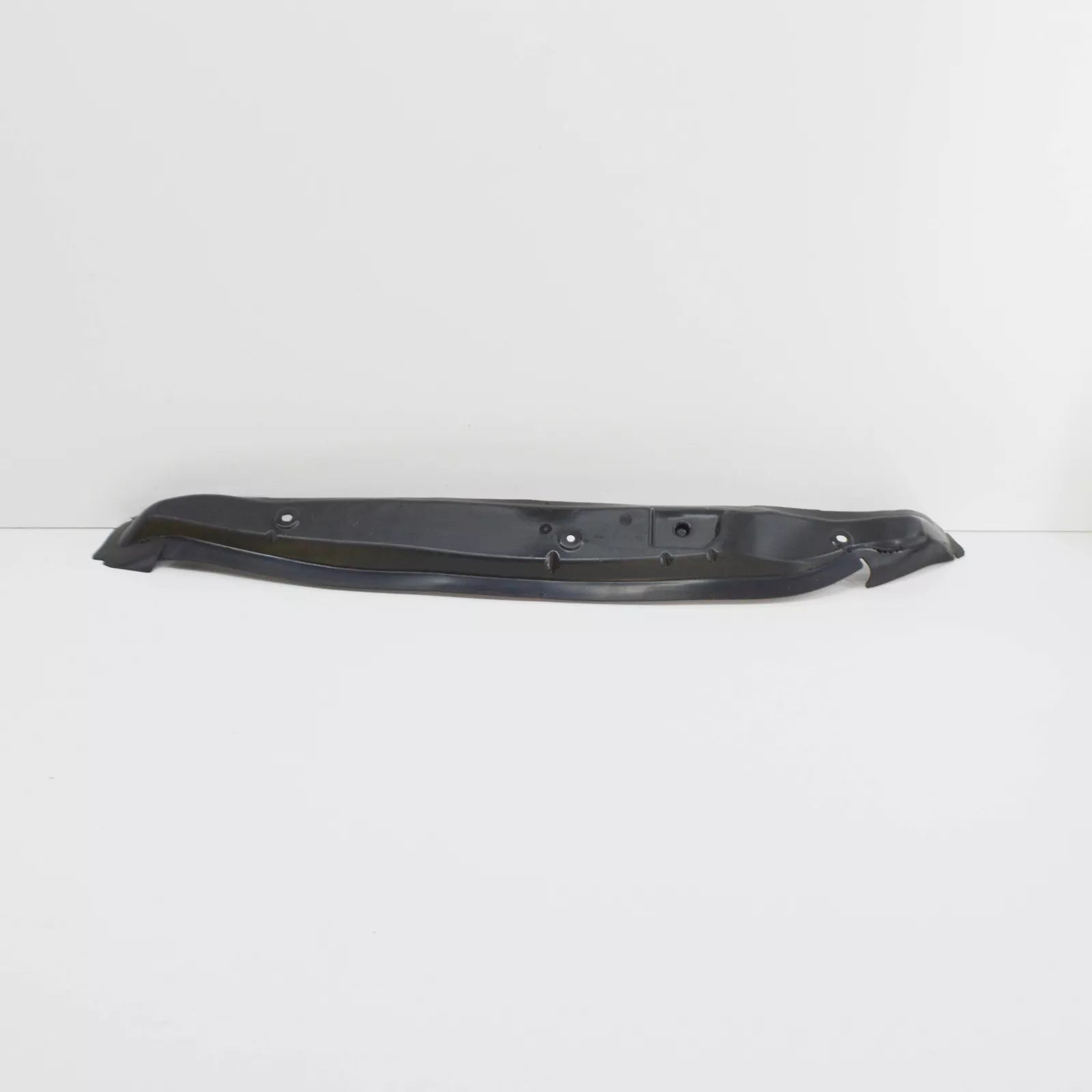 NEW MERCEDES-BENZ CLA C118 FRONT LEFT FENDER REAR GAP COVER A1188890000 ORIGINAL