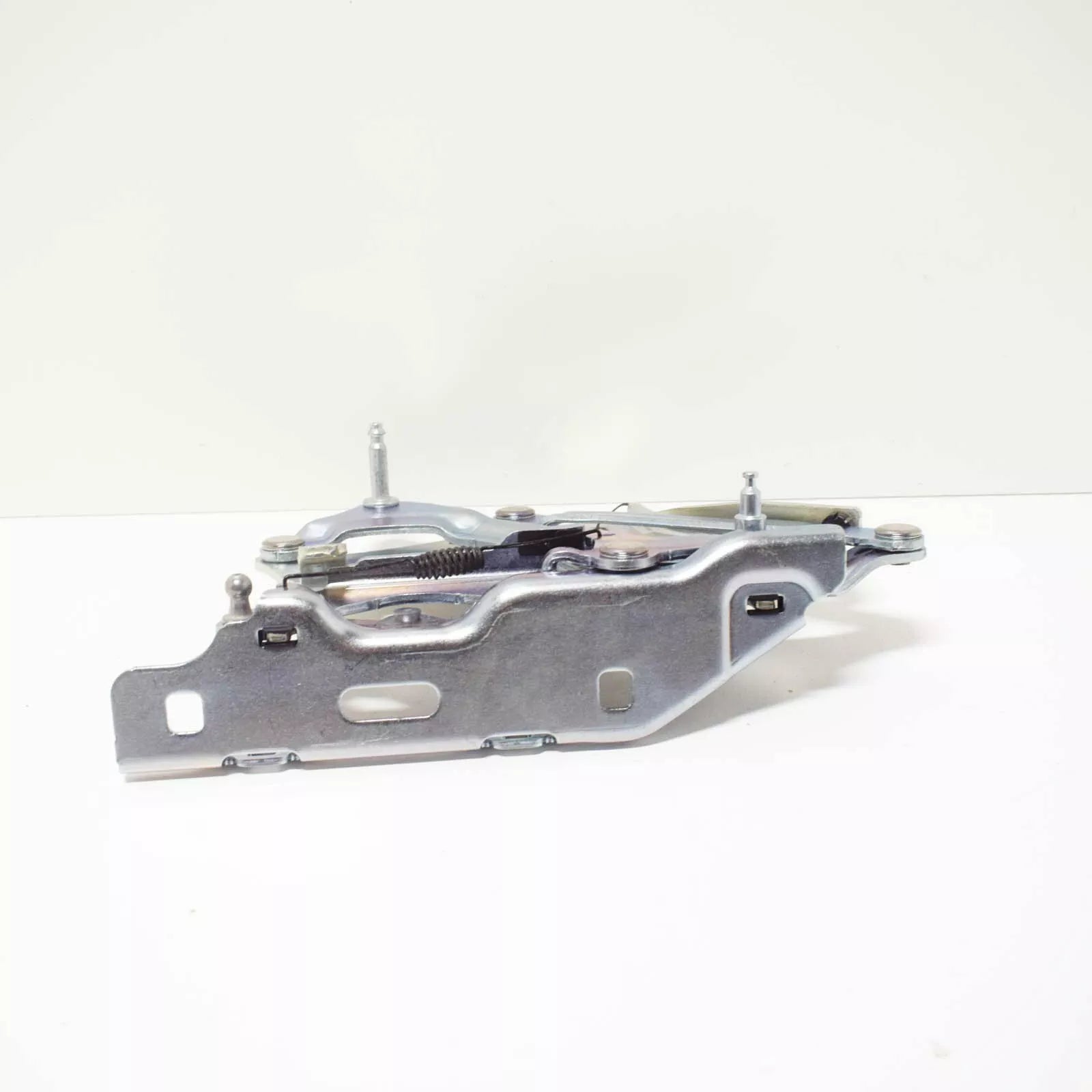 NEW AUDI A4 B9 FRONT RIGHT BONNET HOOD HINGE 8W0823302E