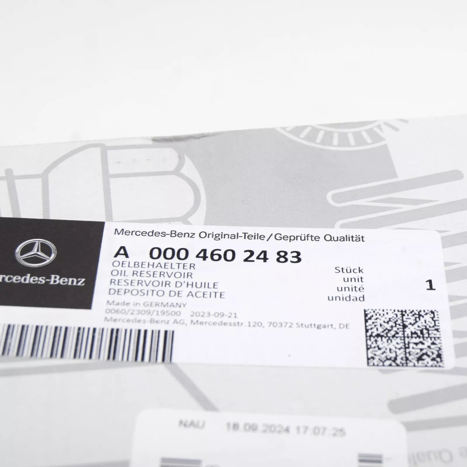 NEW MERCEDES-BENZ VITO W639 POWER STEERING TANK A0004602483 ORIGINAL