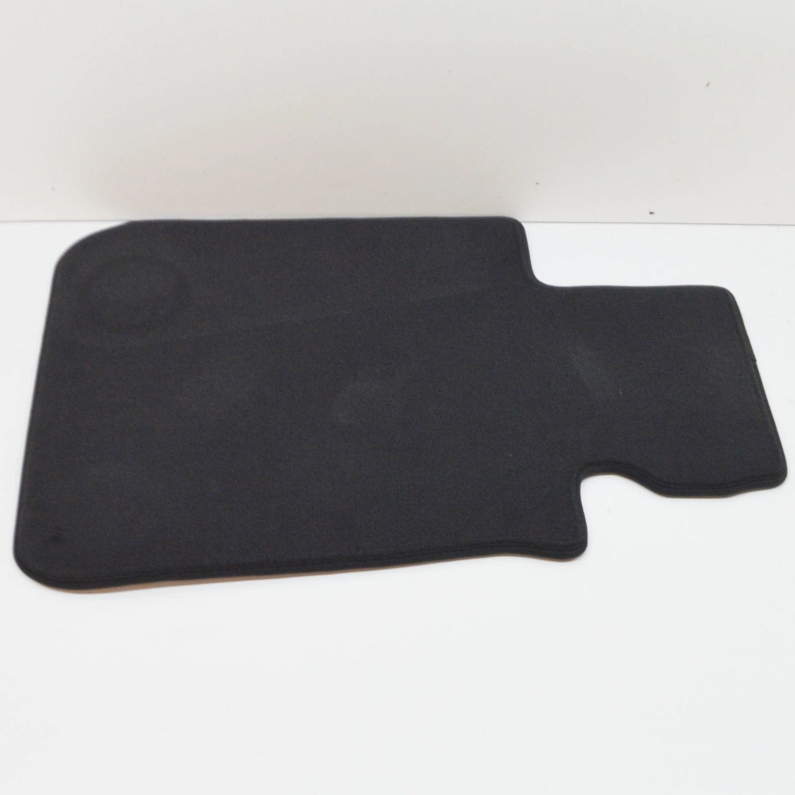 NEW BMW 1 CABRIO E88 FRONT LEFT FLOOR MAT 51477265437 7265437 ORIGINAL