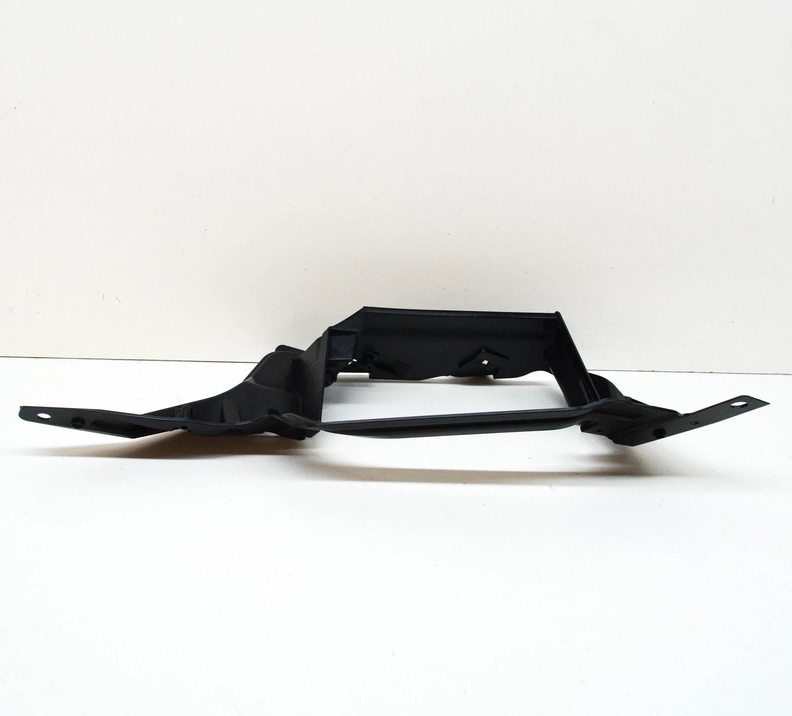 NEW BMW X5 G05 M REAR EXHAUST LEFT TAILPIPE TRIM HOLDER 51128074187 ORIGINAL