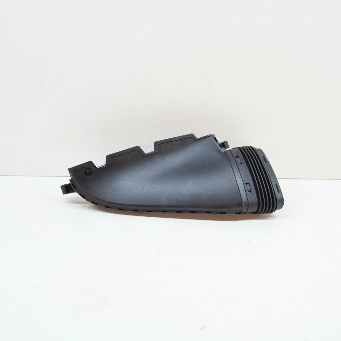 NEW AUDI A6 C6 RIGHT AIR INTAKE DUCT 4G0129624D