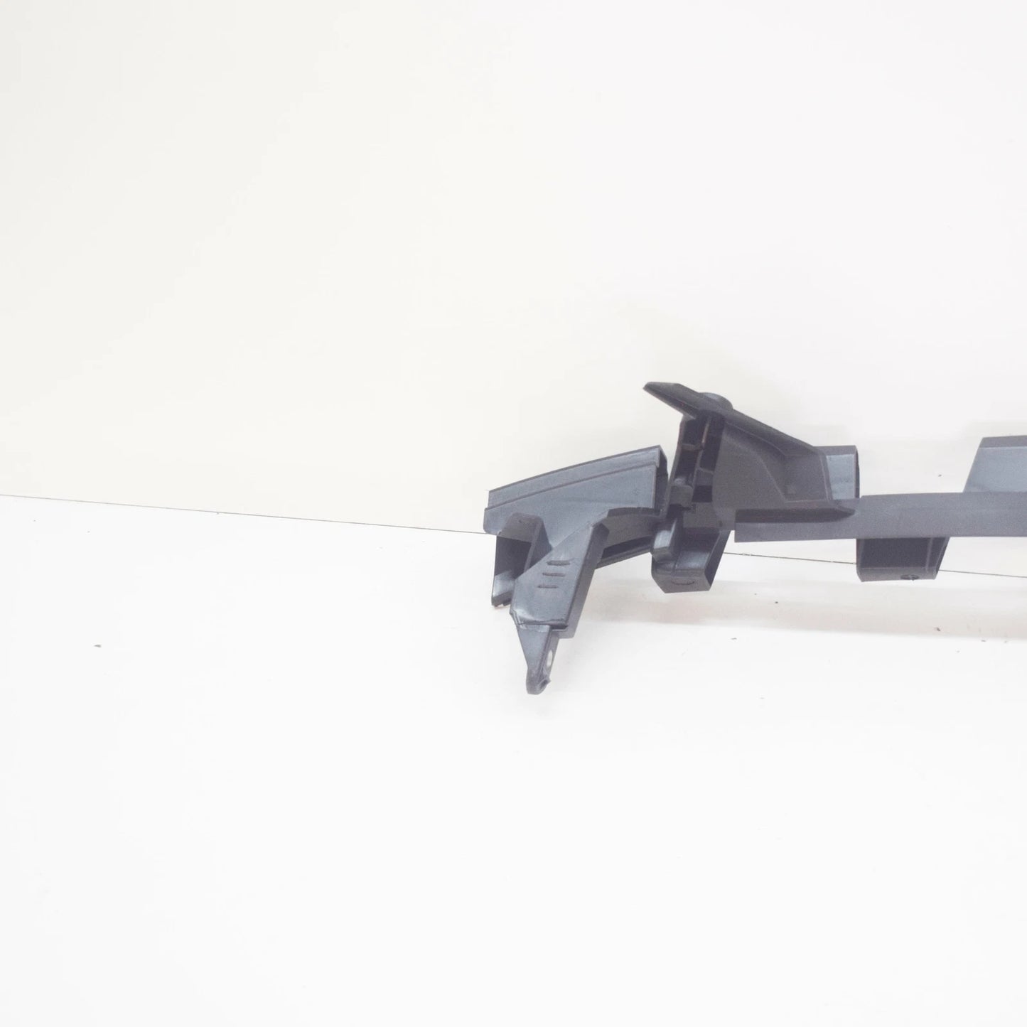 NEW MB CLS C218 FRONT BUMPER BOTTOM BASIC MOUNTING A2188853165 ORIGINAL