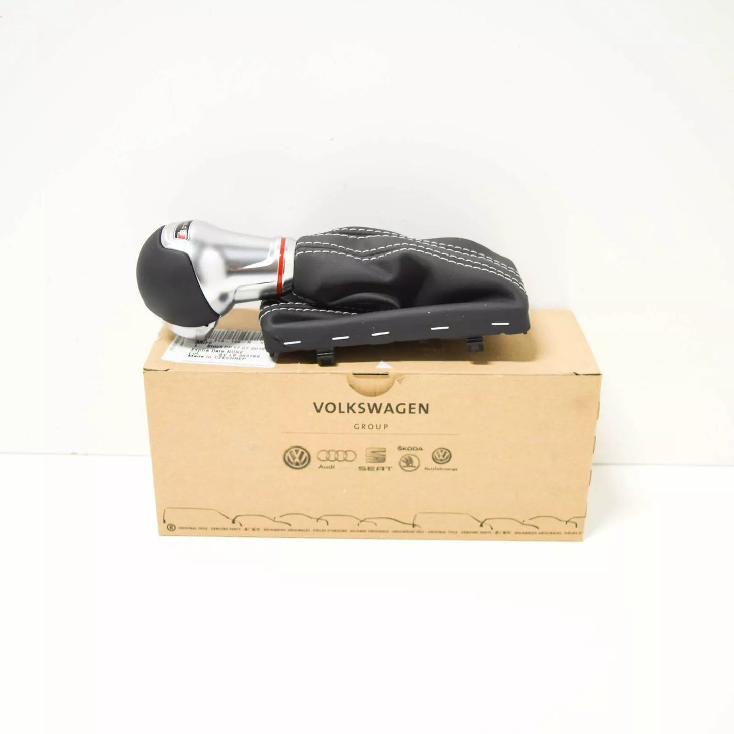 NEW AUDI A3 S3 8V AUTOMATIC S TRONIC GEAR SHIFT KNOB LHD 8V1713139NXBA ORIGINAL