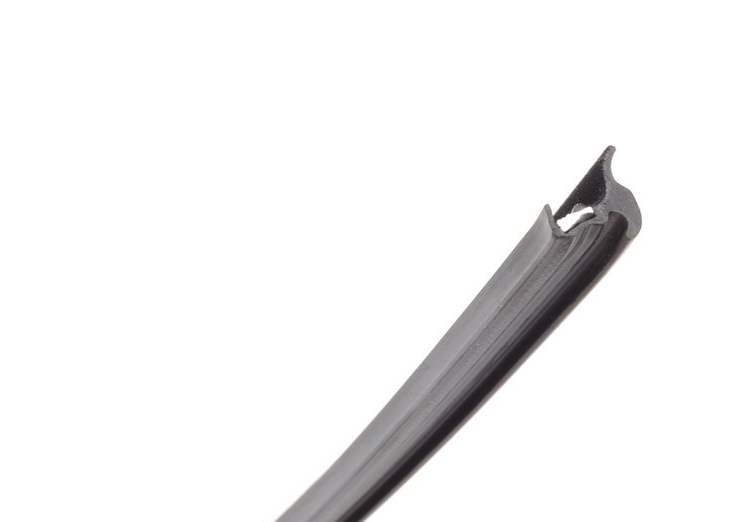 new mercedes-benz e w124 rear right lower outer window seal a1247350265 original