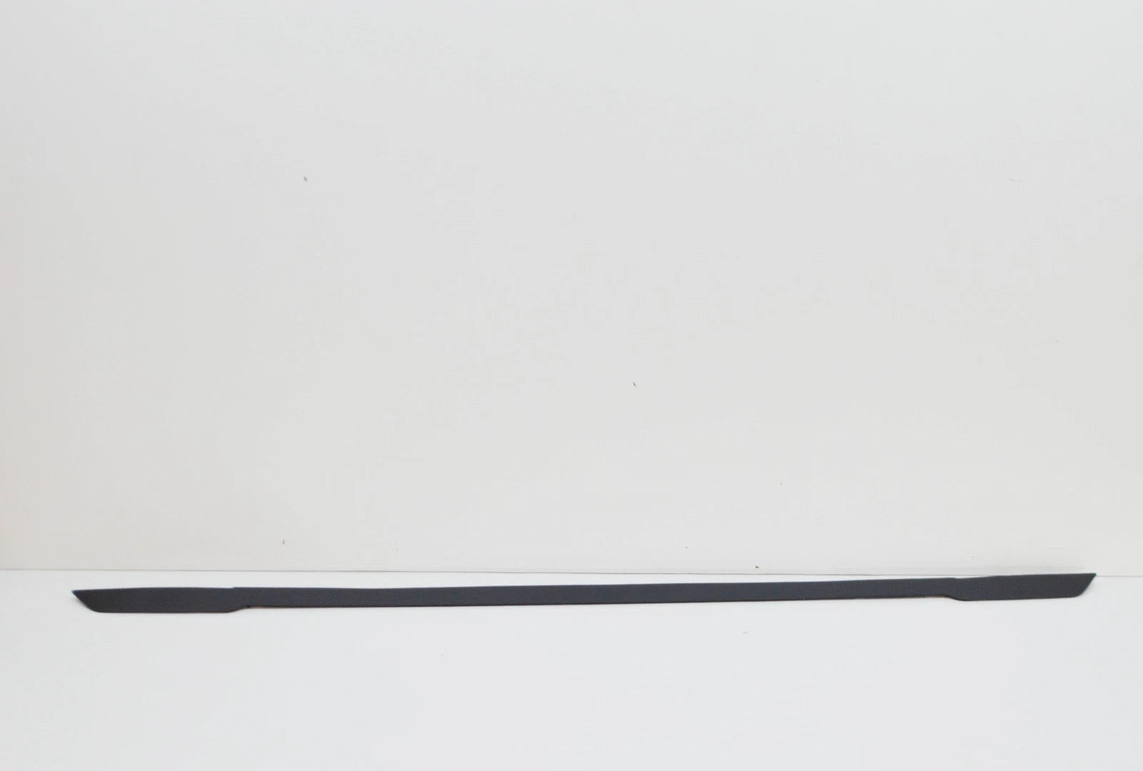 NEW VOLKSWAGEN TOUAREG 7P FRONT BUMPER LOWER SPOILER 7P68071109B9 ORIGINAL