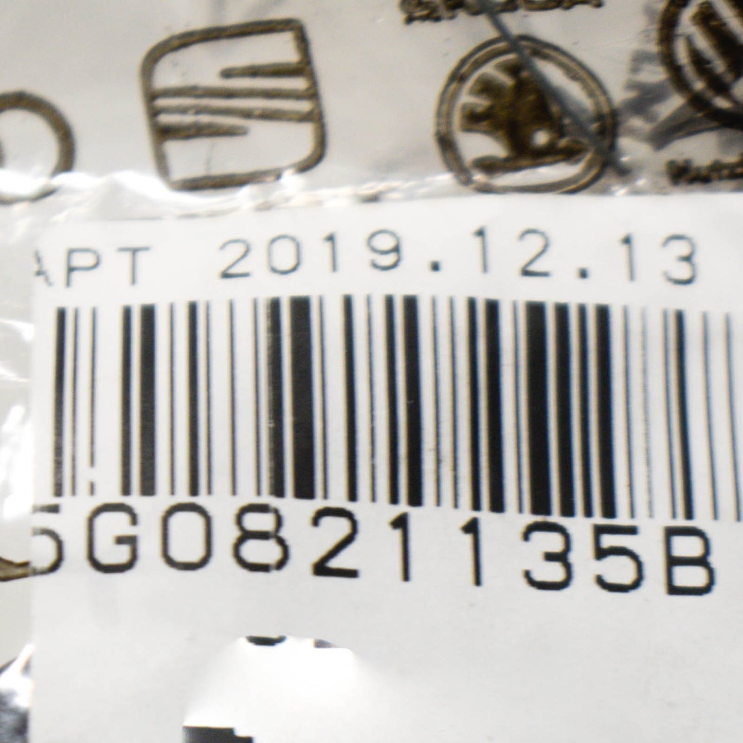 NEW VOLKSWAGEN GOLF MK7 FRONT LEFT FENDER BRACKET 5G0821135B ORIGINAL