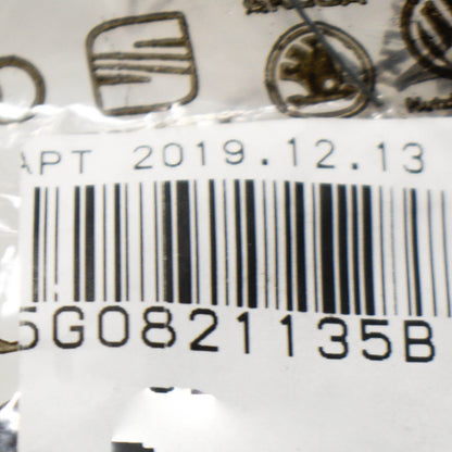 NEW VOLKSWAGEN GOLF MK7 FRONT LEFT FENDER BRACKET 5G0821135B ORIGINAL