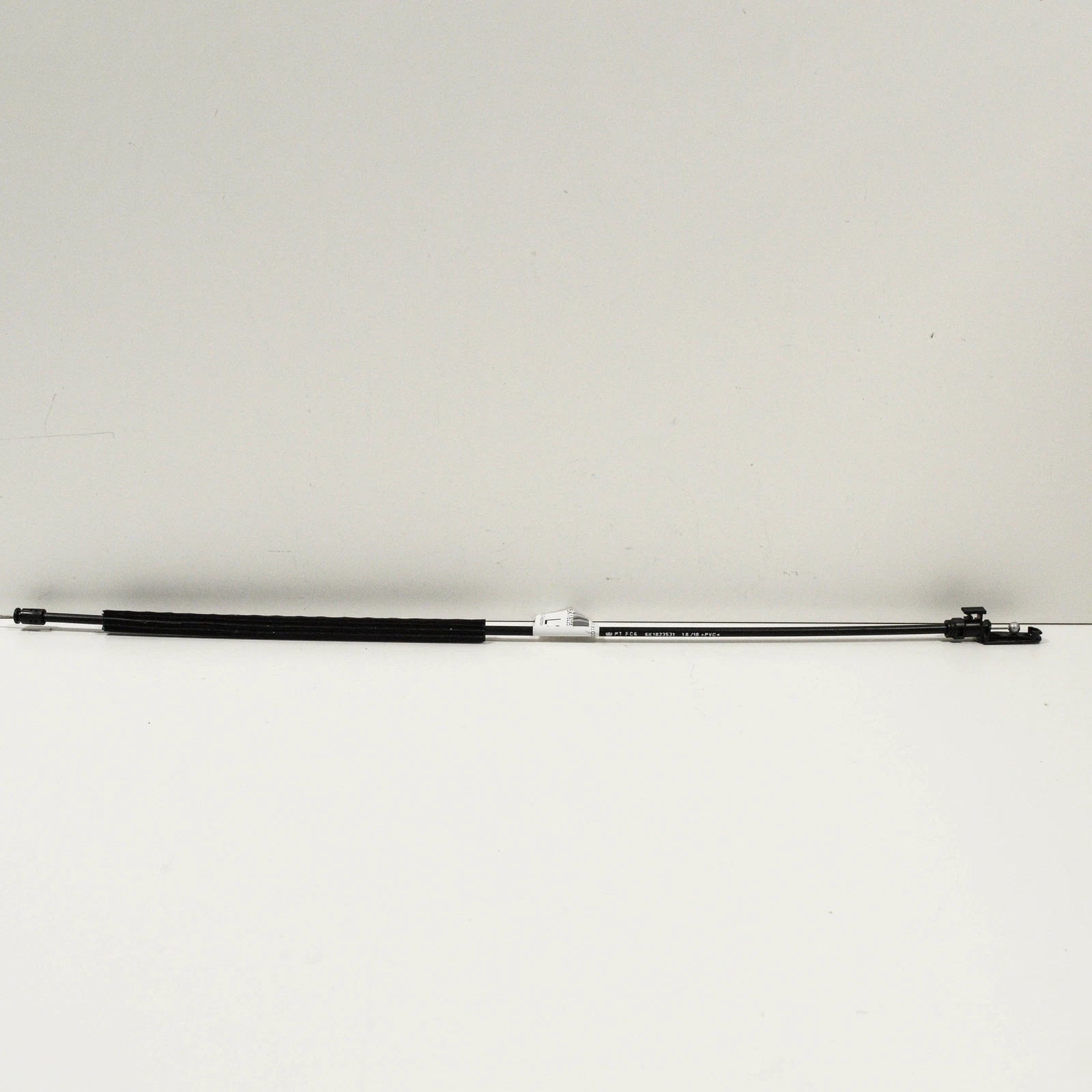 NEW VOLKSWAGEN GOLF MK6 BONNET HOOD RELEASE LID LOCK CABLE LHD 5K1823531