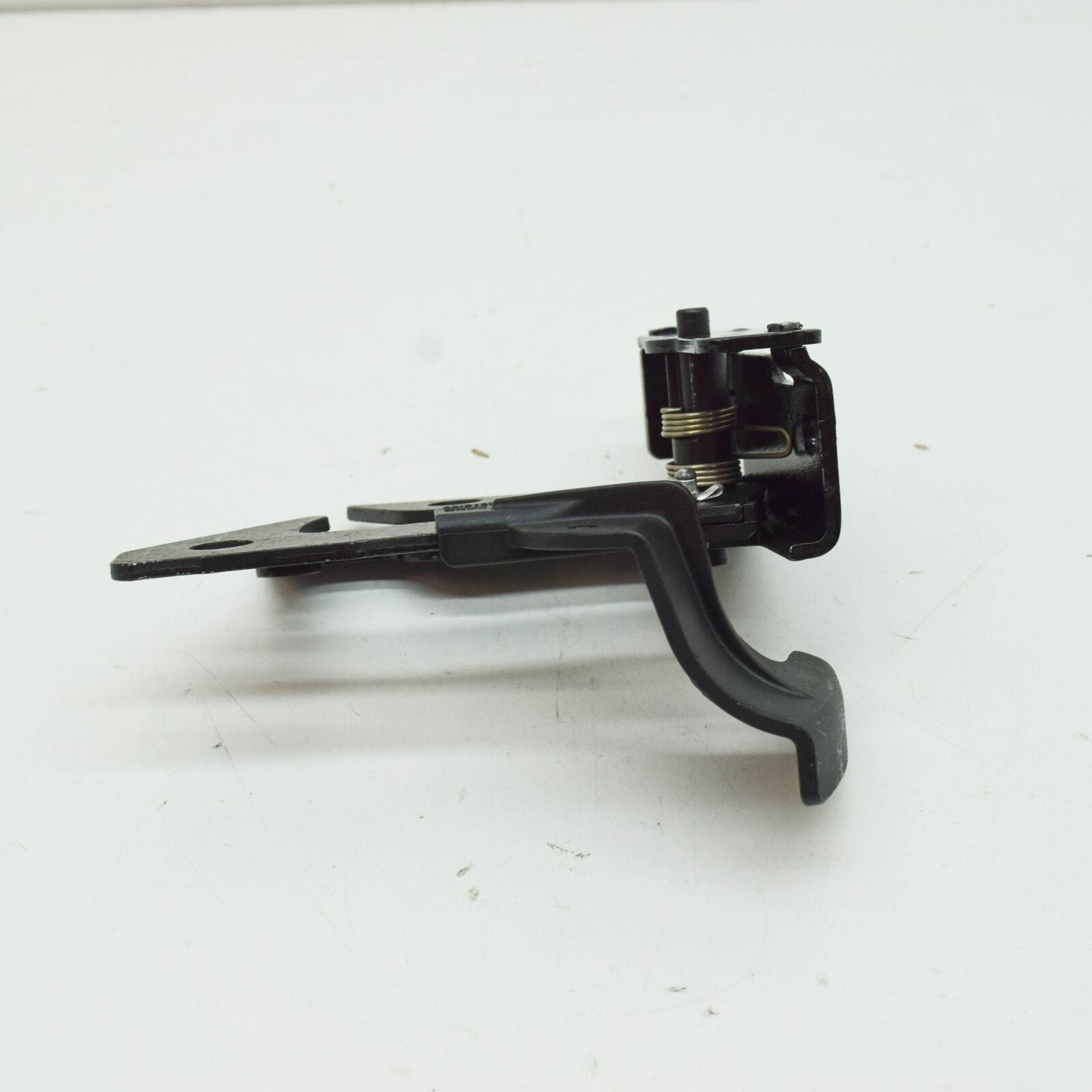 NEW MERCEDES-BENZ EQC FRONT BONNET HOOD RETAINING HOOK A2938807201 ORIGINAL