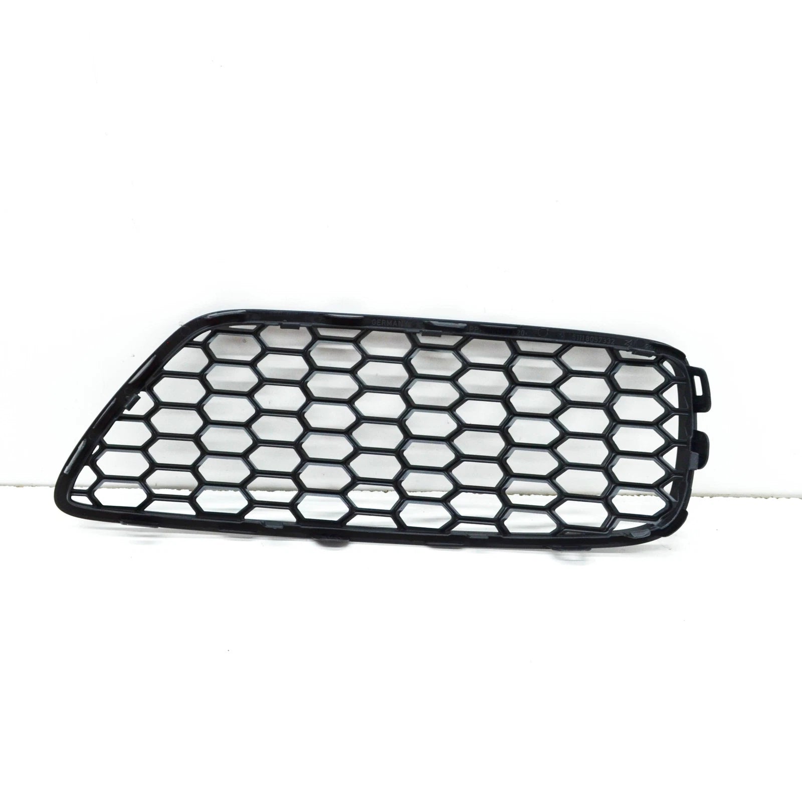 NEW BMW 5 GT F07 RIGHT FOG LIGHT GRILLE M SPORT 51118057332 8057332 2015