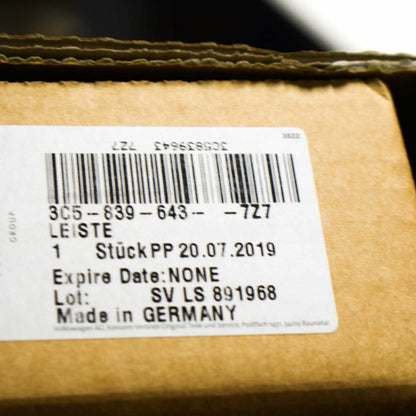 NEW VW PASSAT 3C2 REAR LEFT EXTERIOR TRIM 3C58396437Z7