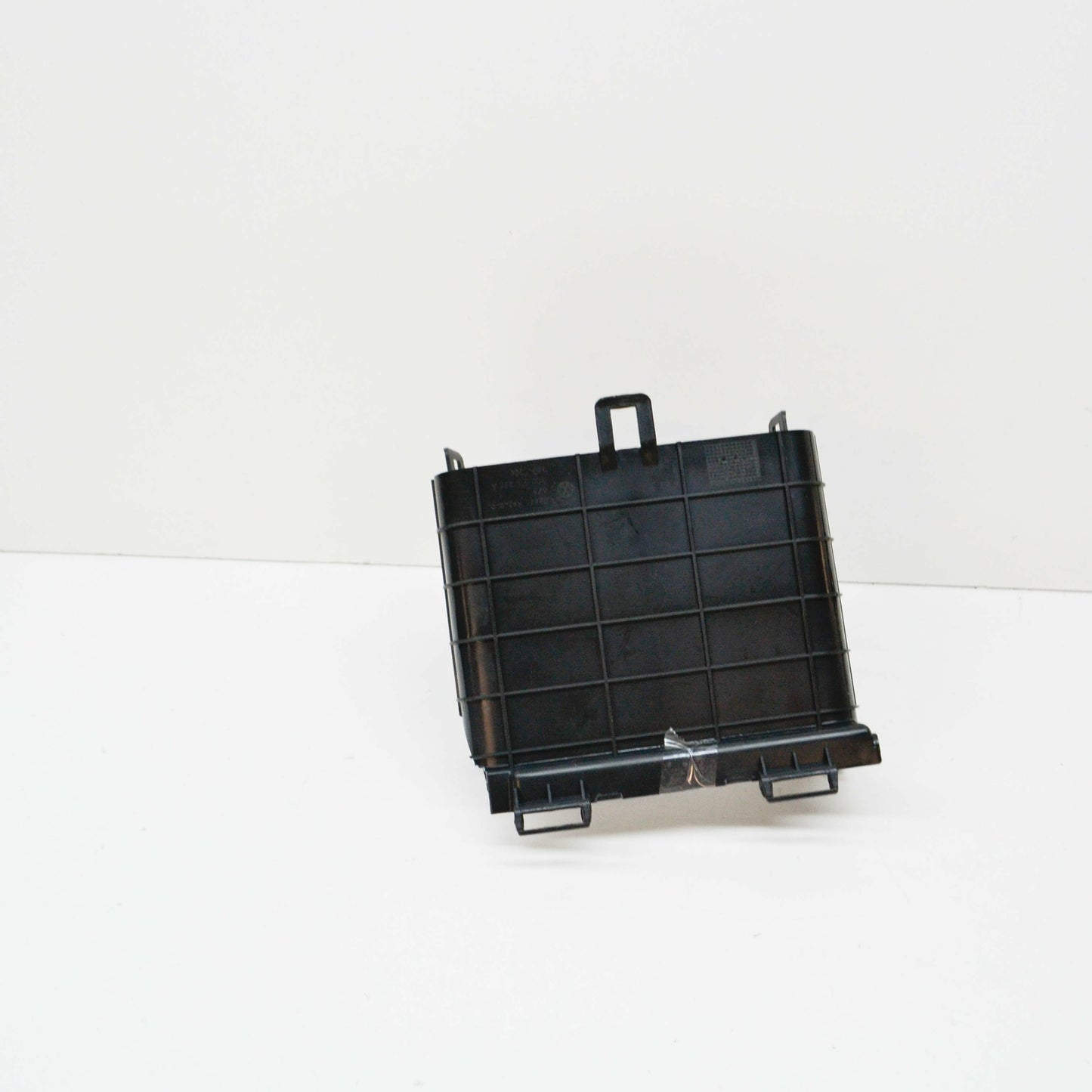 NEW AUDI A3 8P BATTERY TRIM 3C0915336A ORIGINAL