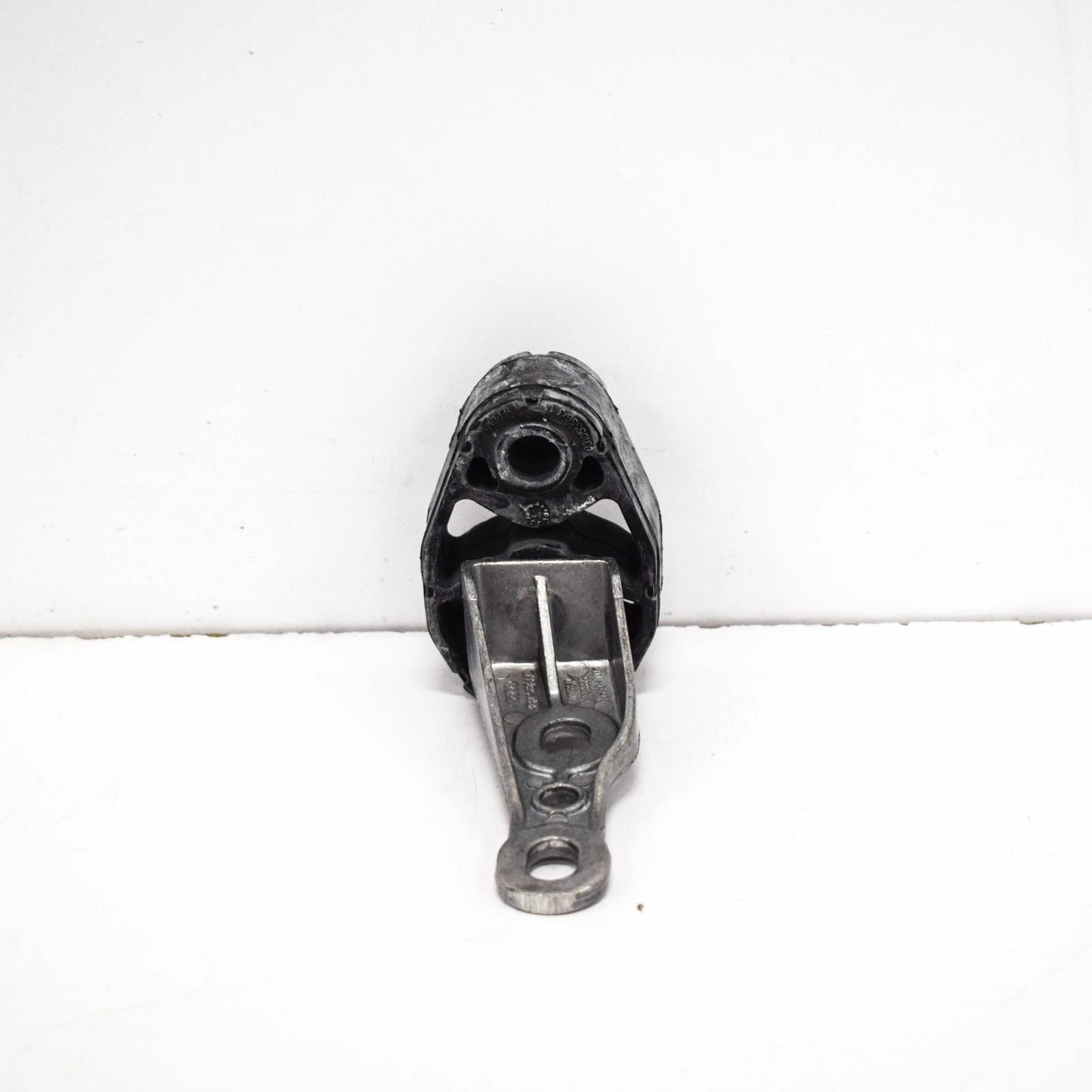 NEW AUDI Q5 8R REAR EXHAUST RIGHT HANGER 8R0253144C ORIGINAL