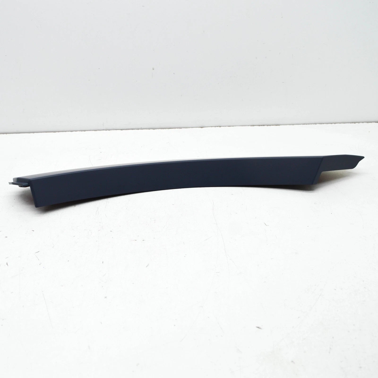 NEW AUDI Q8 REAR LEFT FENDER MOLDING 4M8854819AGRU
