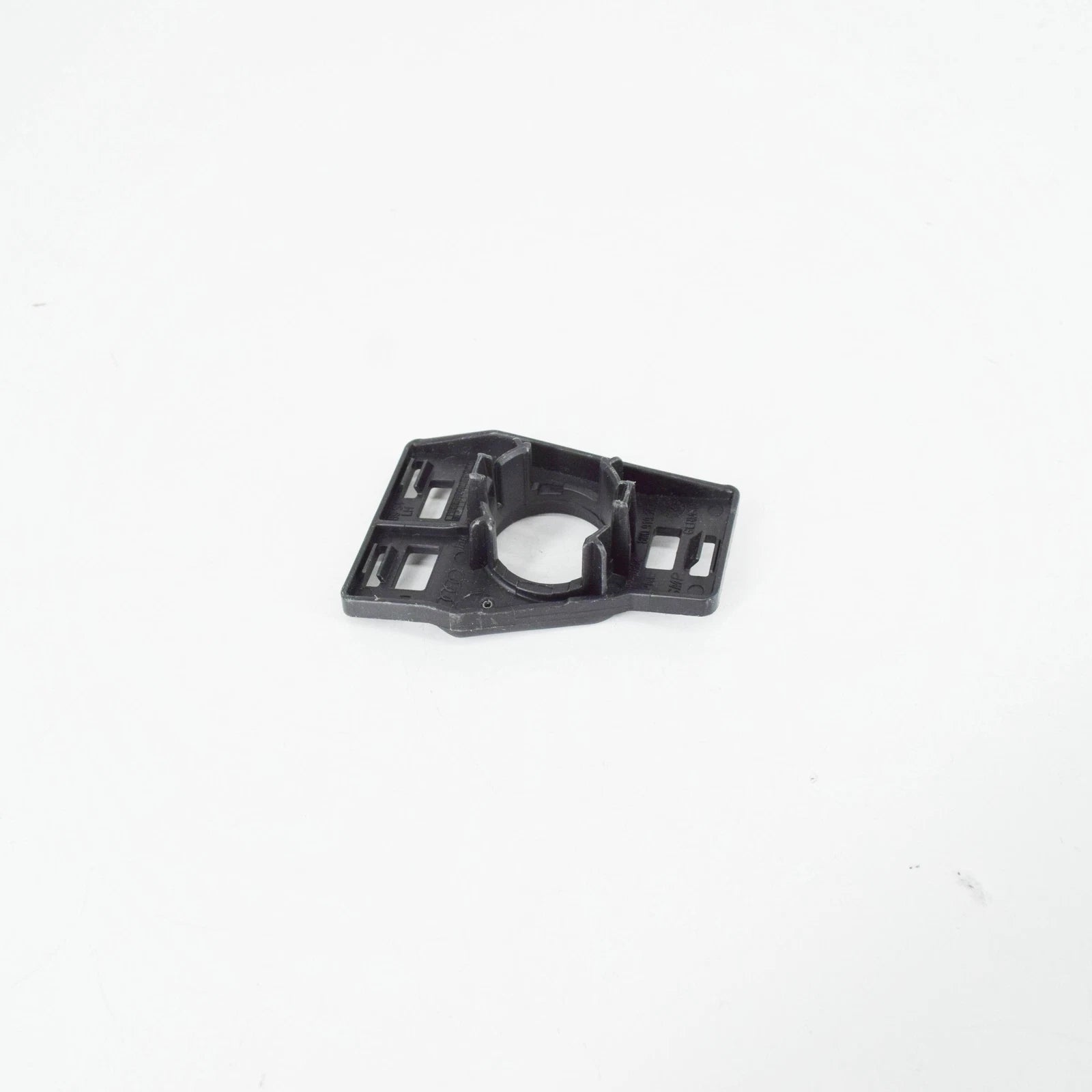 NEW AUDI A4 AVANT B9 FRONT LEFT ULTRASOUND SENSOR SUPPORT 8W0919267C ORIGINAL