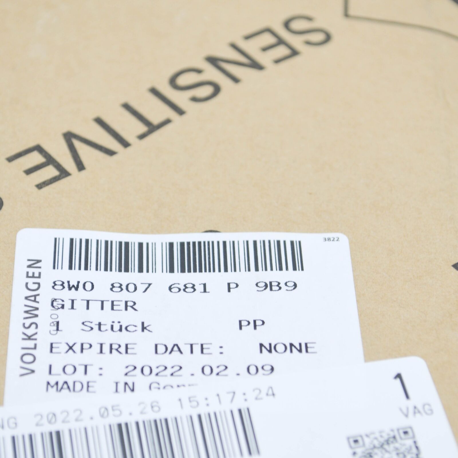 NEW AUDI A4 AVANT B9 FRONT BUMPER LEFT GRILLE 8W0807681P9B9 ORIGINAL