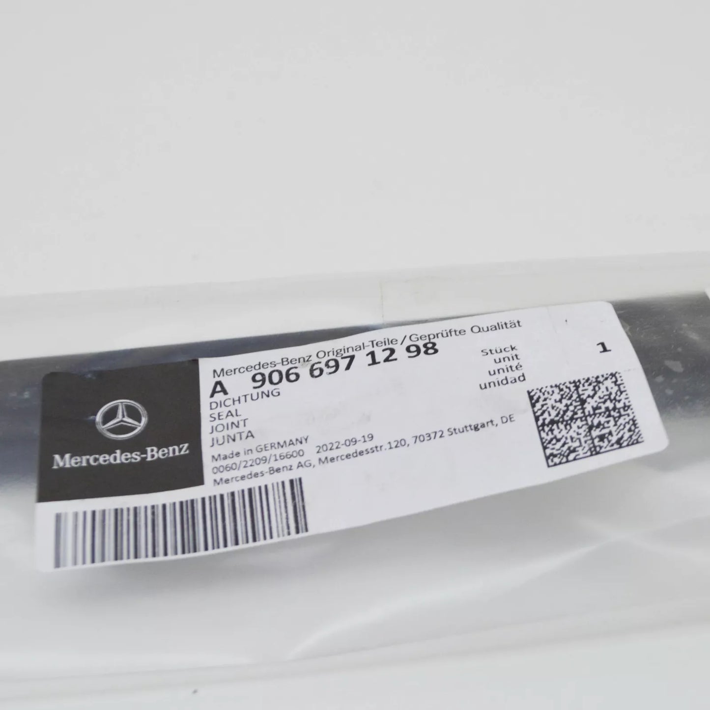 NEW MB SPRINTER 906 LOAD COMPARTMENT SLIDING DOOR TOP SEAL A9066971298 ORIGINAL